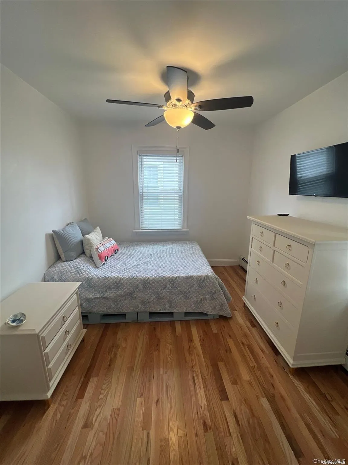 47 Brookline Avenue, Hempstead, NY, 3 Bedrooms Bedrooms, 6 Rooms Rooms,1 BathroomBathrooms,Residential Lease,For Rent,Brookline,0,957617 47 Brookline Avenue, Hempstead, NY, 3 Bedrooms Bedrooms, 6 Rooms Rooms,1 BathroomBathrooms,Residential Lease,For Rent,Brookline,0,957617