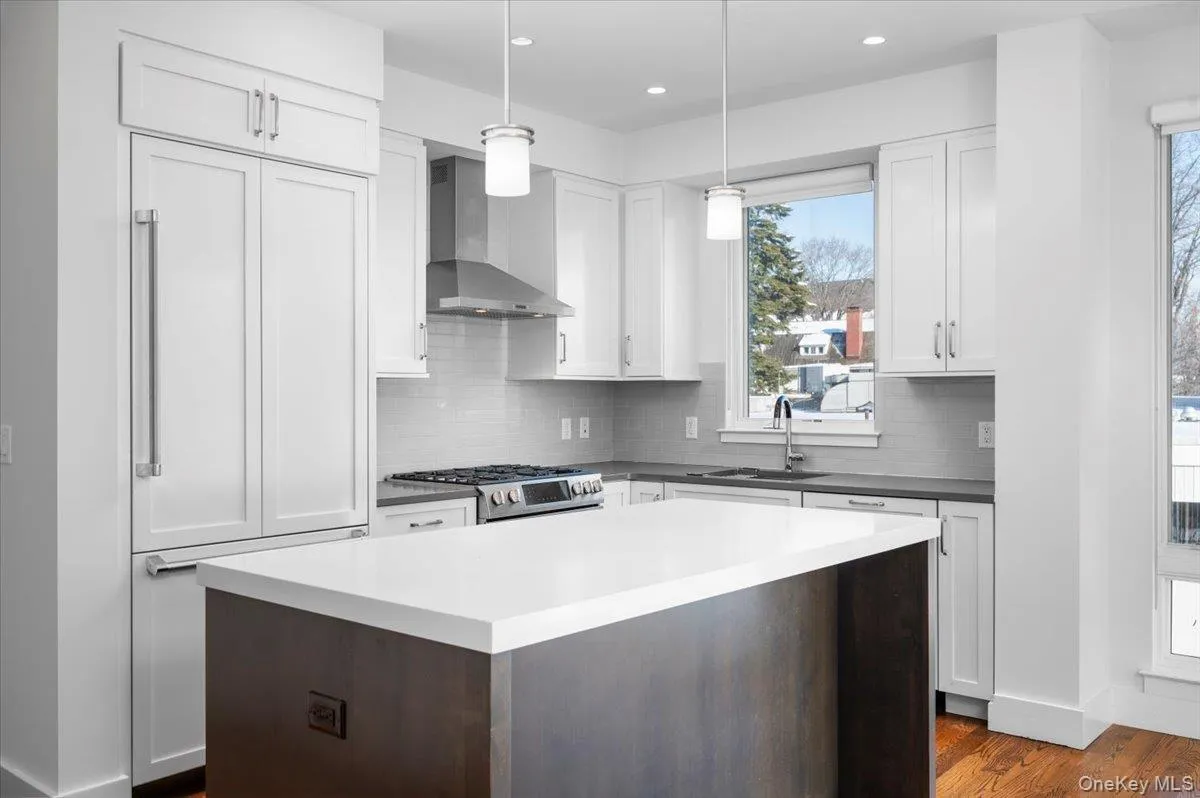 422 Boston Post Road, Rye Town, NY, 2 Bedrooms Bedrooms, 3 Rooms Rooms,1 BathroomBathrooms,Residential Lease,For Rent,Boston Post,0,957637 422 Boston Post Road, Rye Town, NY, 2 Bedrooms Bedrooms, 3 Rooms Rooms,1 BathroomBathrooms,Residential Lease,For Rent,Boston Post,0,957637