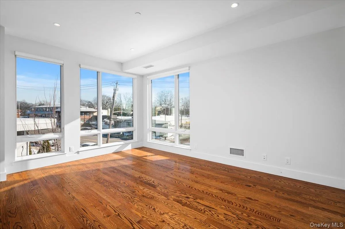 422 Boston Post Road, Rye Town, NY, 2 Bedrooms Bedrooms, 3 Rooms Rooms,1 BathroomBathrooms,Residential Lease,For Rent,Boston Post,0,957637 422 Boston Post Road, Rye Town, NY, 2 Bedrooms Bedrooms, 3 Rooms Rooms,1 BathroomBathrooms,Residential Lease,For Rent,Boston Post,0,957637