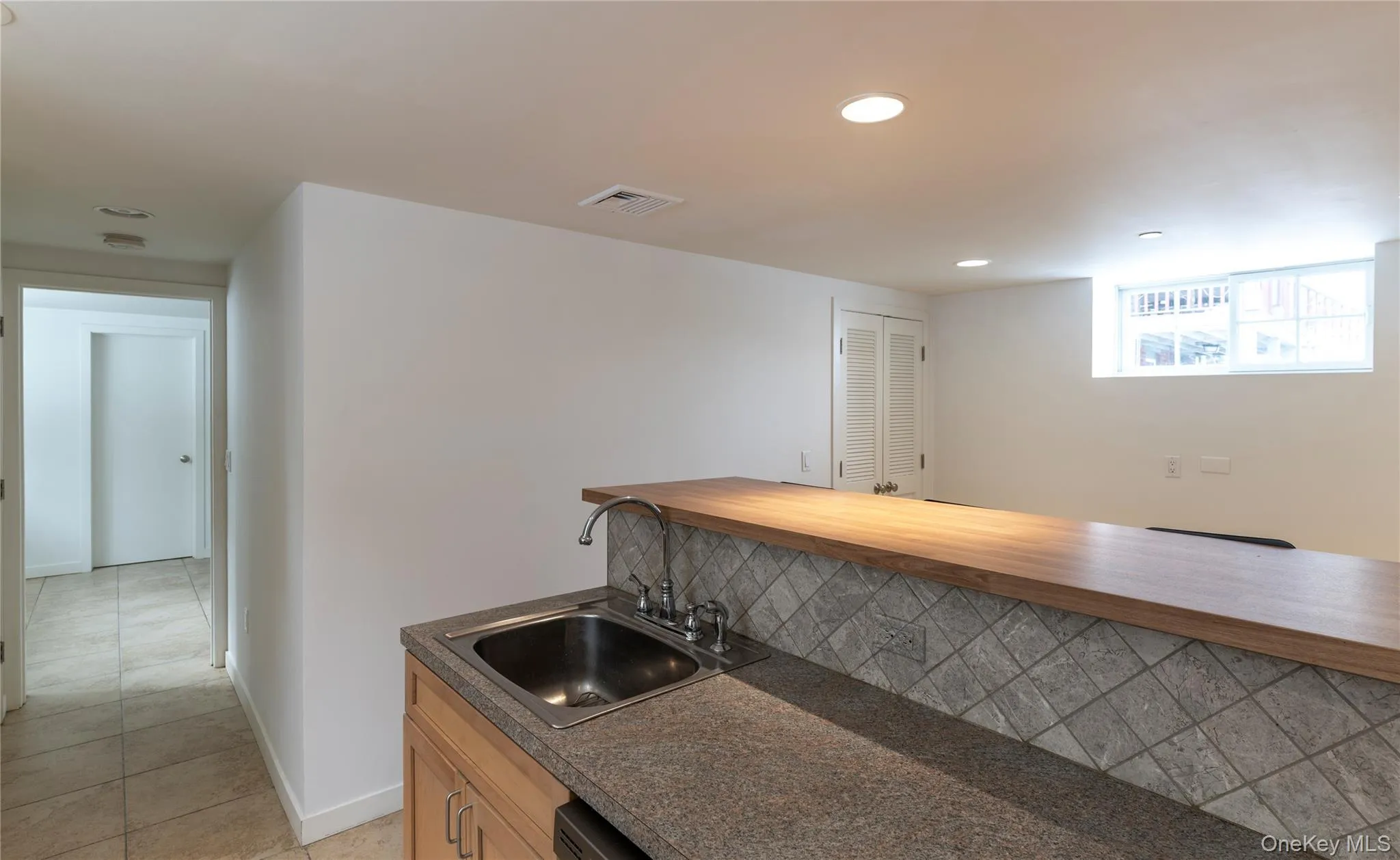 40 Prospect Street, Orangetown, NY, 1 Bedroom Bedrooms, 3 Rooms Rooms,1 BathroomBathrooms,Residential Lease,For Rent,Prospect,0,957643 40 Prospect Street, Orangetown, NY, 1 Bedroom Bedrooms, 3 Rooms Rooms,1 BathroomBathrooms,Residential Lease,For Rent,Prospect,0,957643