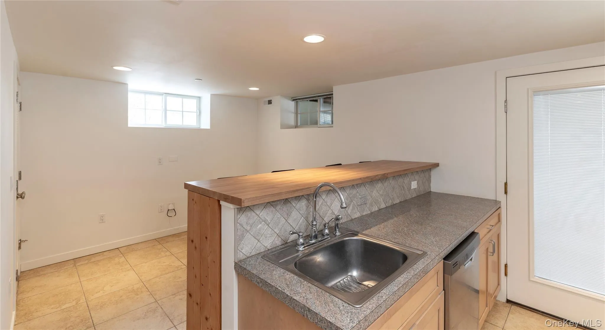 40 Prospect Street, Orangetown, NY, 1 Bedroom Bedrooms, 3 Rooms Rooms,1 BathroomBathrooms,Residential Lease,For Rent,Prospect,0,957643 40 Prospect Street, Orangetown, NY, 1 Bedroom Bedrooms, 3 Rooms Rooms,1 BathroomBathrooms,Residential Lease,For Rent,Prospect,0,957643