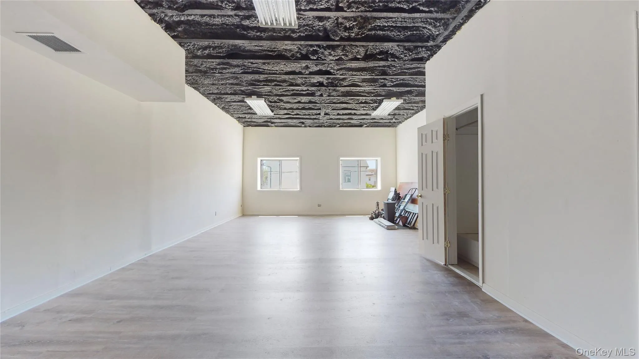 166 Park Avenue, Long Beach, NY, ,Commercial Lease,For Rent,Park,0,957651 166 Park Avenue, Long Beach, NY, ,Commercial Lease,For Rent,Park,0,957651