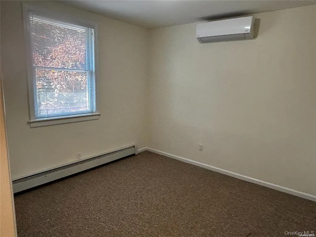 148 Hillside Avenue, North Hempstead, NY, 2 Bedrooms Bedrooms, 6 Rooms Rooms,1 BathroomBathrooms,Residential Lease,For Rent,Hillside,0,957704 148 Hillside Avenue, North Hempstead, NY, 2 Bedrooms Bedrooms, 6 Rooms Rooms,1 BathroomBathrooms,Residential Lease,For Rent,Hillside,0,957704