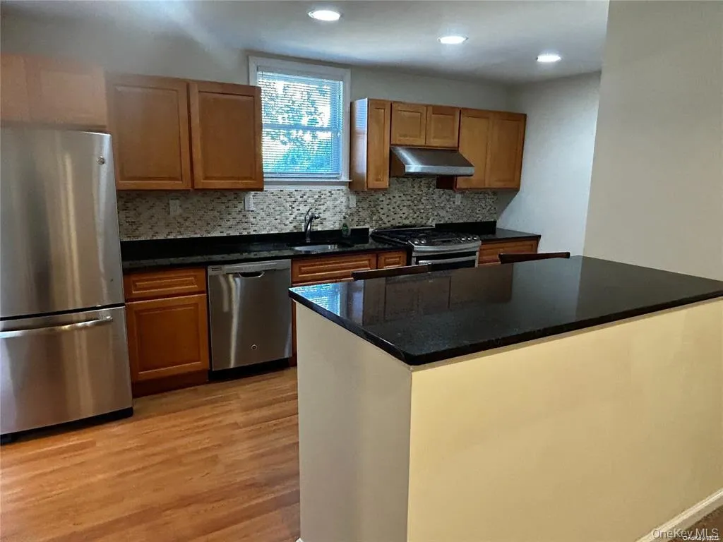 148 Hillside Avenue, North Hempstead, NY, 2 Bedrooms Bedrooms, 6 Rooms Rooms,1 BathroomBathrooms,Residential Lease,For Rent,Hillside,0,957704 148 Hillside Avenue, North Hempstead, NY, 2 Bedrooms Bedrooms, 6 Rooms Rooms,1 BathroomBathrooms,Residential Lease,For Rent,Hillside,0,957704