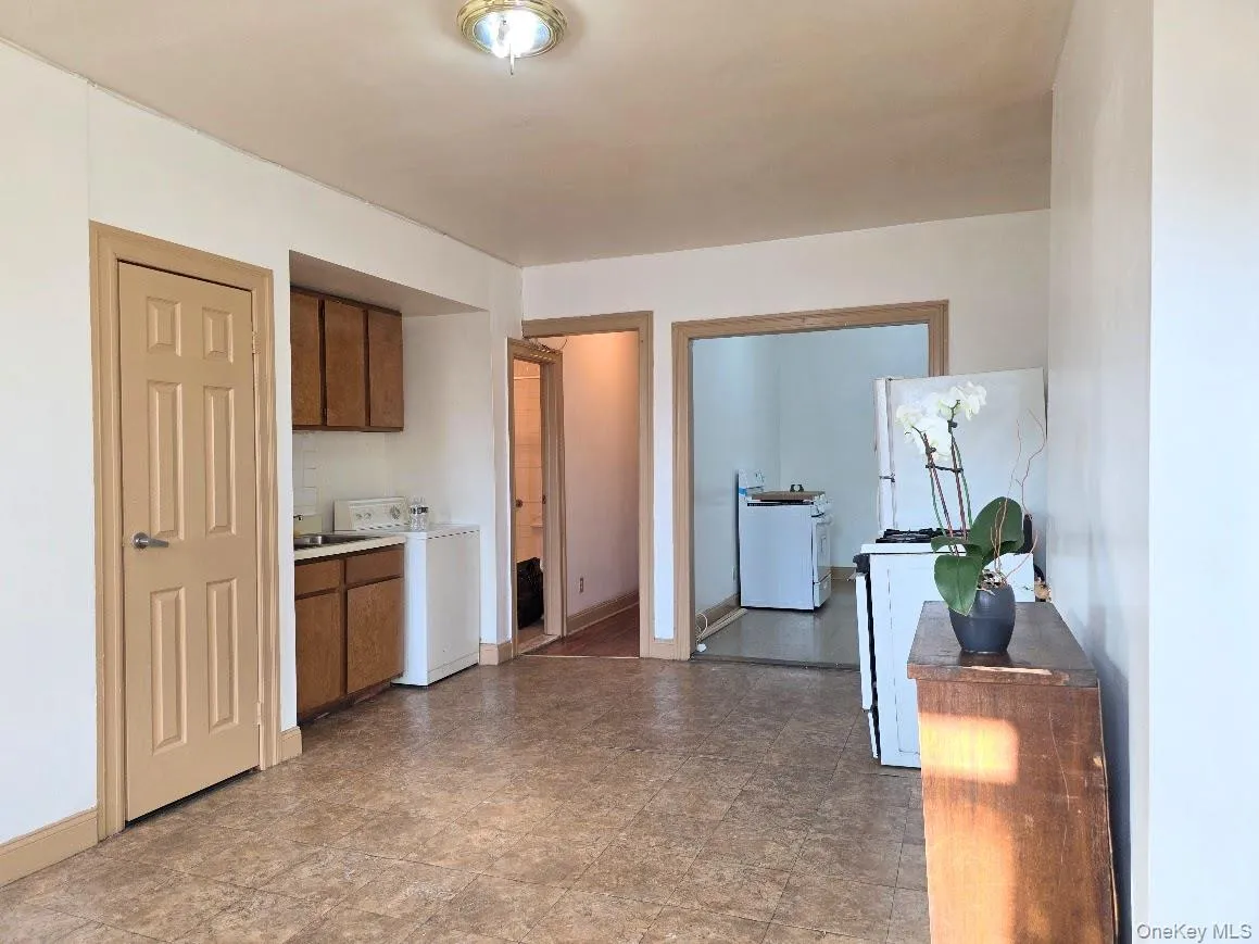 120 Bergen Street, New York, NY, 2 Bedrooms Bedrooms, 5 Rooms Rooms,1 BathroomBathrooms,Residential,For Rent,Bergen Street,0,KEY957725 120 Bergen Street, New York, NY, 2 Bedrooms Bedrooms, 5 Rooms Rooms,1 BathroomBathrooms,Residential,For Rent,Bergen Street,0,KEY957725