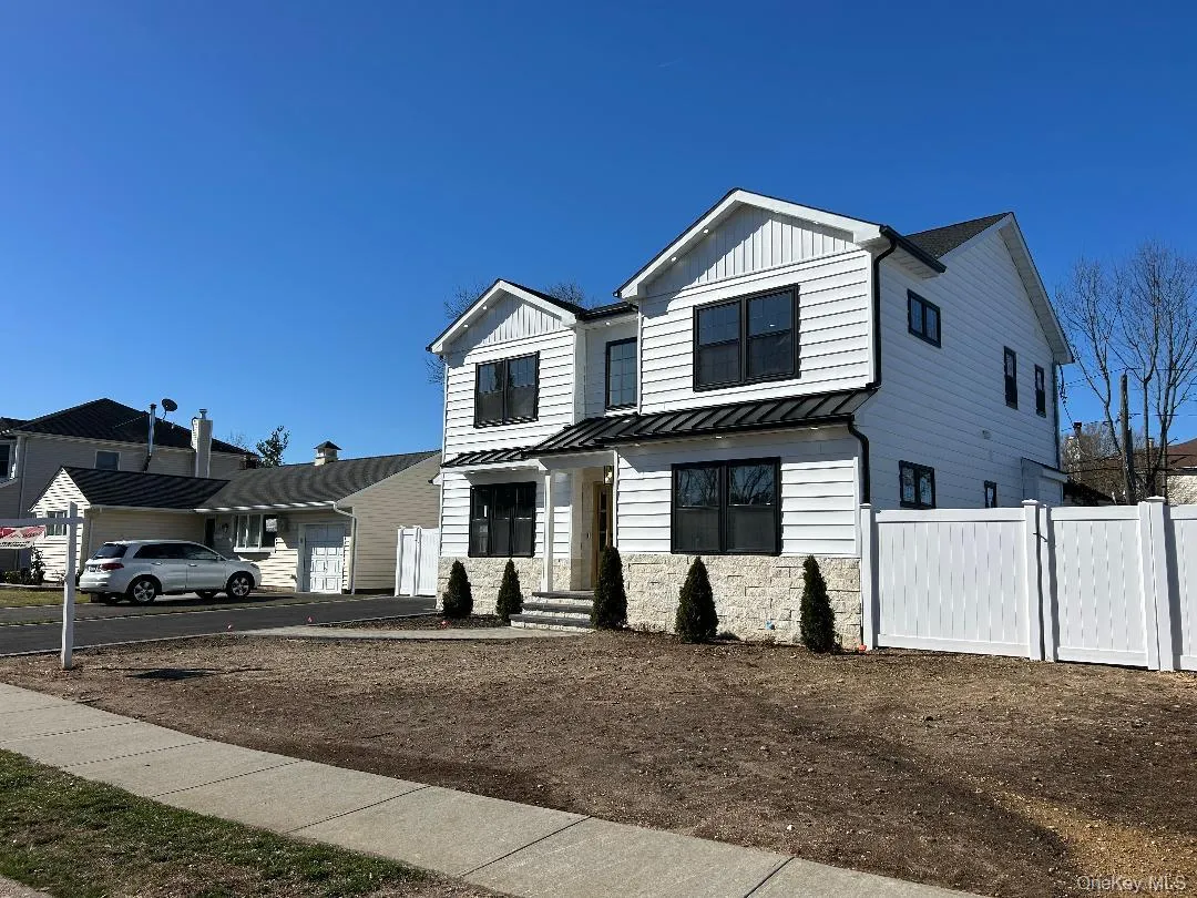 26 Essex Road, Oyster Bay, NY, 5 Bedrooms Bedrooms, 9 Rooms Rooms,3 BathroomsBathrooms,Residential,For Rent,Essex,0,957735 26 Essex Road, Oyster Bay, NY, 5 Bedrooms Bedrooms, 9 Rooms Rooms,3 BathroomsBathrooms,Residential,For Rent,Essex,0,957735