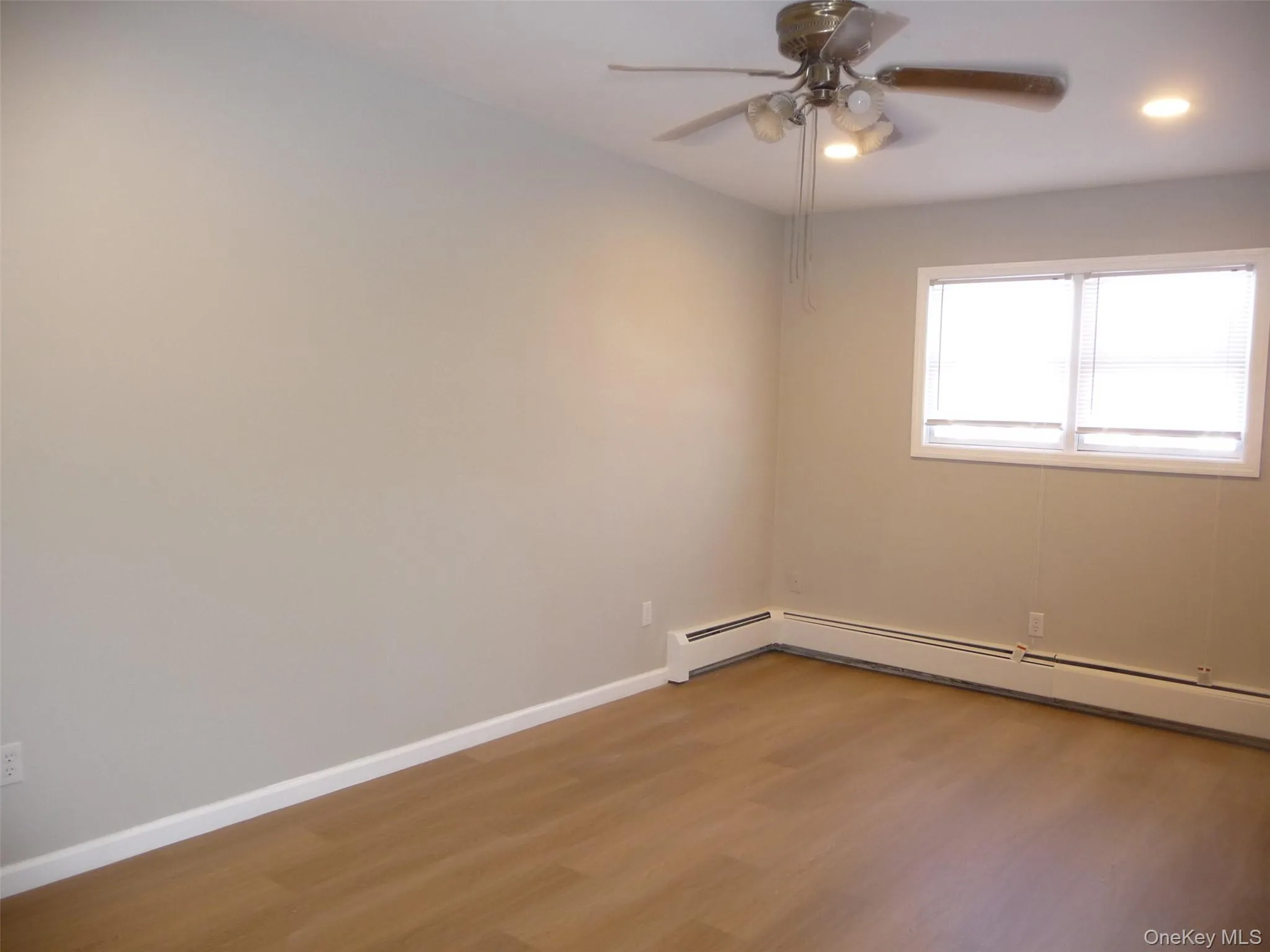 91 Sarah Lane, Middletown, NY, 3 Bedrooms Bedrooms, 7 Rooms Rooms,1 BathroomBathrooms,Residential Lease,For Rent,Sarah,0,957839 91 Sarah Lane, Middletown, NY, 3 Bedrooms Bedrooms, 7 Rooms Rooms,1 BathroomBathrooms,Residential Lease,For Rent,Sarah,0,957839