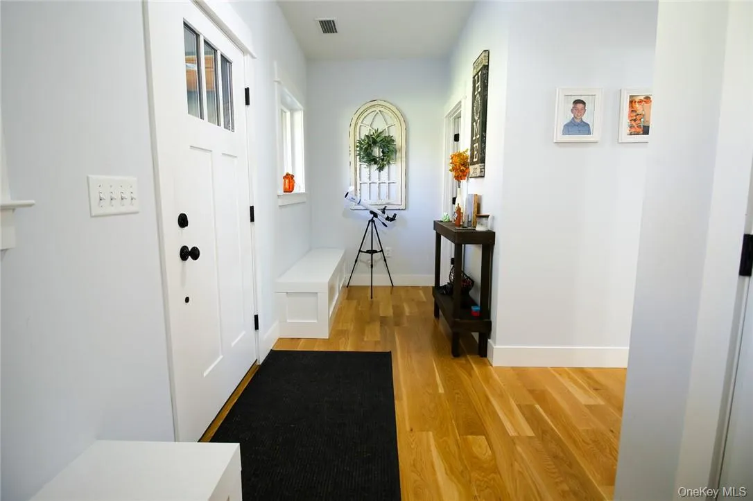 41 Fern Wood Way, Montgomery, NY, 3 Bedrooms Bedrooms, 8 Rooms Rooms,3 BathroomsBathrooms,Residential,For Rent,Fern Wood,0,957885 41 Fern Wood Way, Montgomery, NY, 3 Bedrooms Bedrooms, 8 Rooms Rooms,3 BathroomsBathrooms,Residential,For Rent,Fern Wood,0,957885