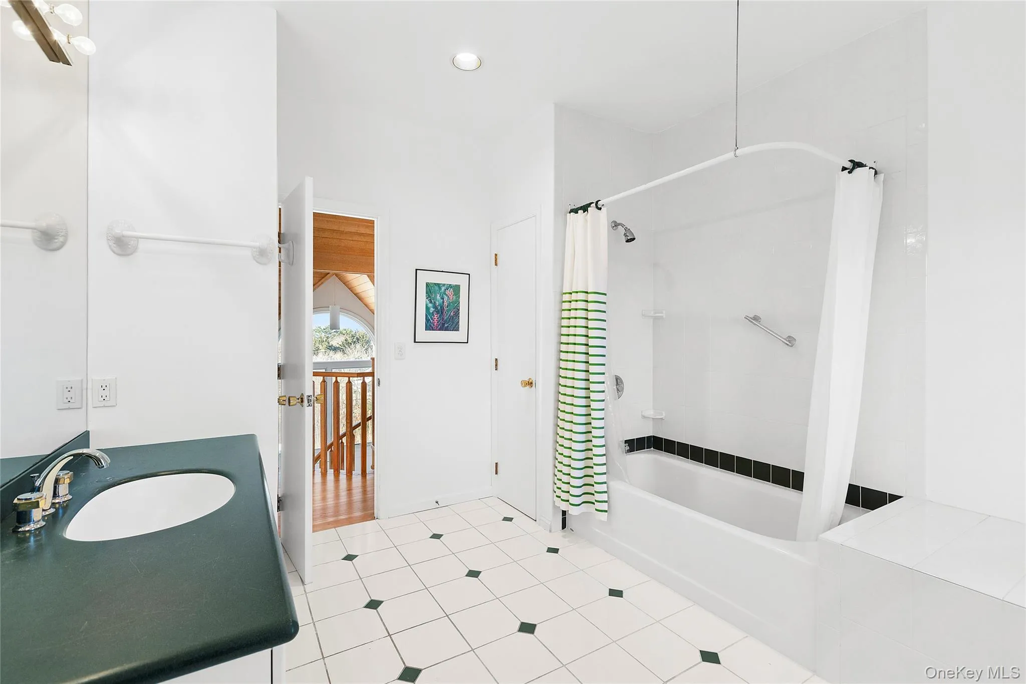 8 Dune Lane, Southampton, NY, 4 Bedrooms Bedrooms, 7 Rooms Rooms,2 BathroomsBathrooms,Residential,For Rent,Dune,0,957886 8 Dune Lane, Southampton, NY, 4 Bedrooms Bedrooms, 7 Rooms Rooms,2 BathroomsBathrooms,Residential,For Rent,Dune,0,957886