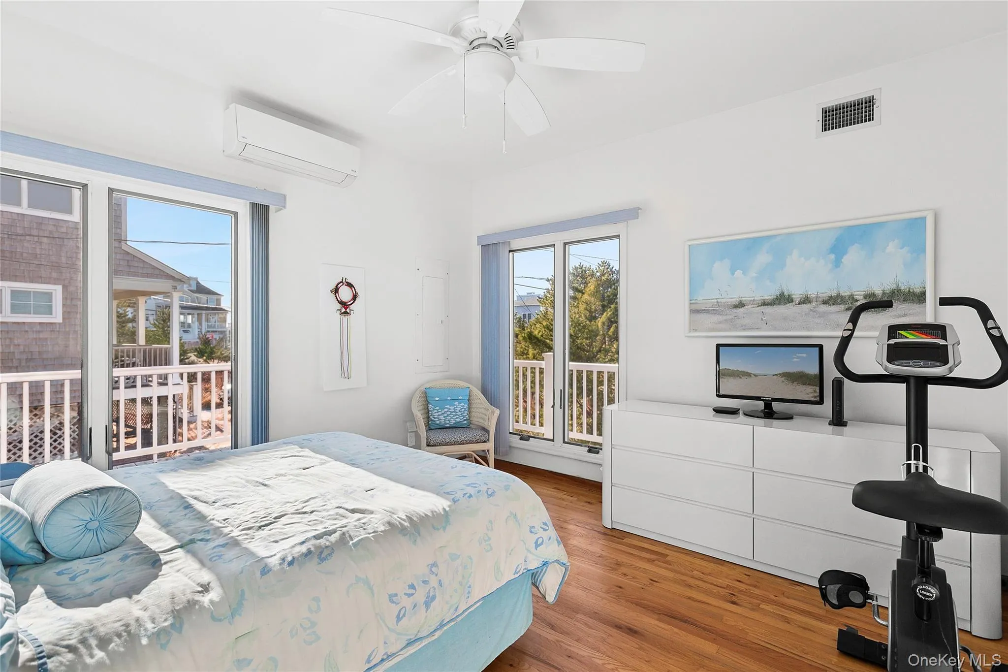 8 Dune Lane, Southampton, NY, 4 Bedrooms Bedrooms, 7 Rooms Rooms,2 BathroomsBathrooms,Residential,For Rent,Dune,0,957886 8 Dune Lane, Southampton, NY, 4 Bedrooms Bedrooms, 7 Rooms Rooms,2 BathroomsBathrooms,Residential,For Rent,Dune,0,957886