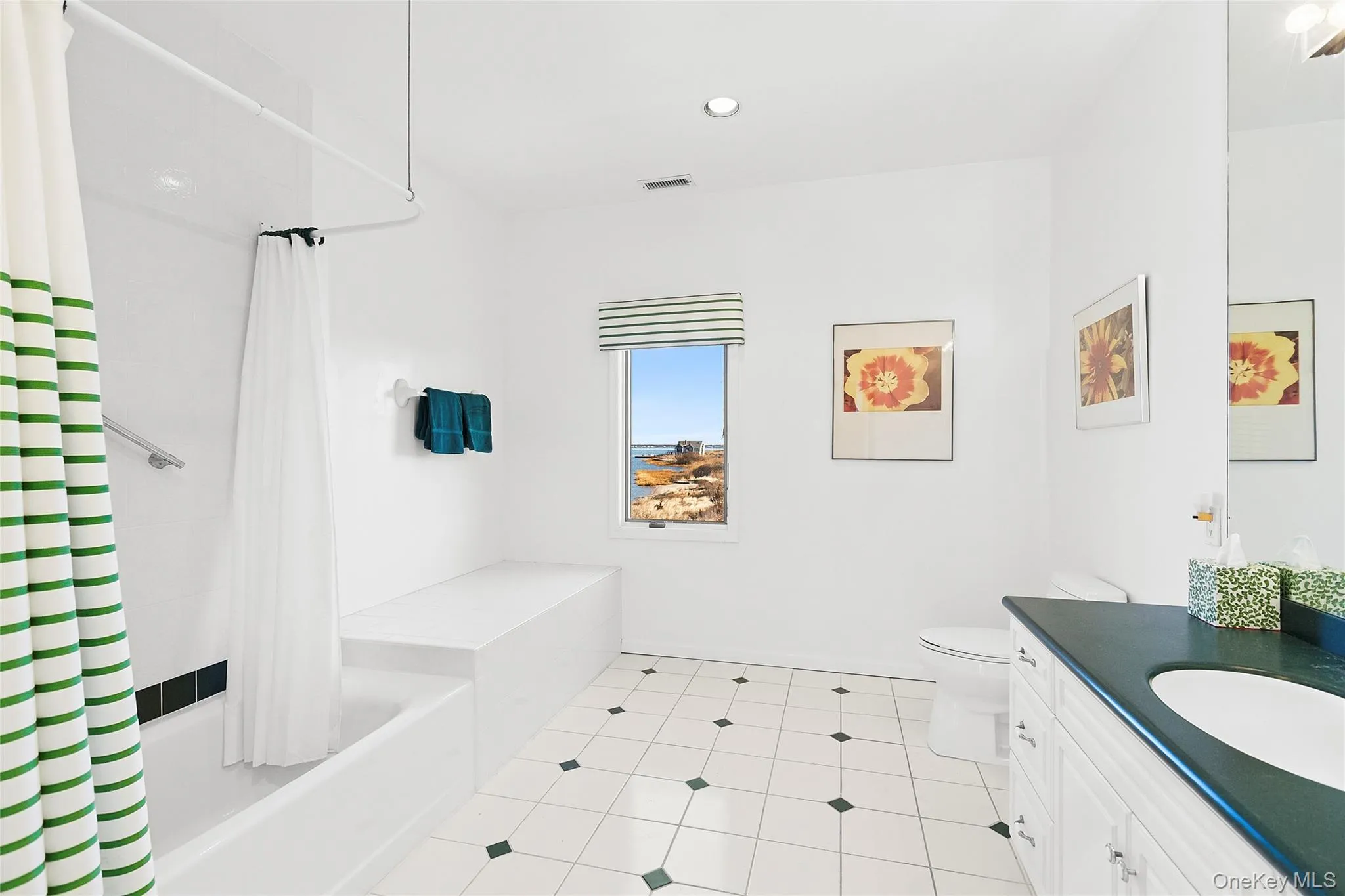 8 Dune Lane, Southampton, NY, 4 Bedrooms Bedrooms, 7 Rooms Rooms,2 BathroomsBathrooms,Residential,For Rent,Dune,0,957886 8 Dune Lane, Southampton, NY, 4 Bedrooms Bedrooms, 7 Rooms Rooms,2 BathroomsBathrooms,Residential,For Rent,Dune,0,957886