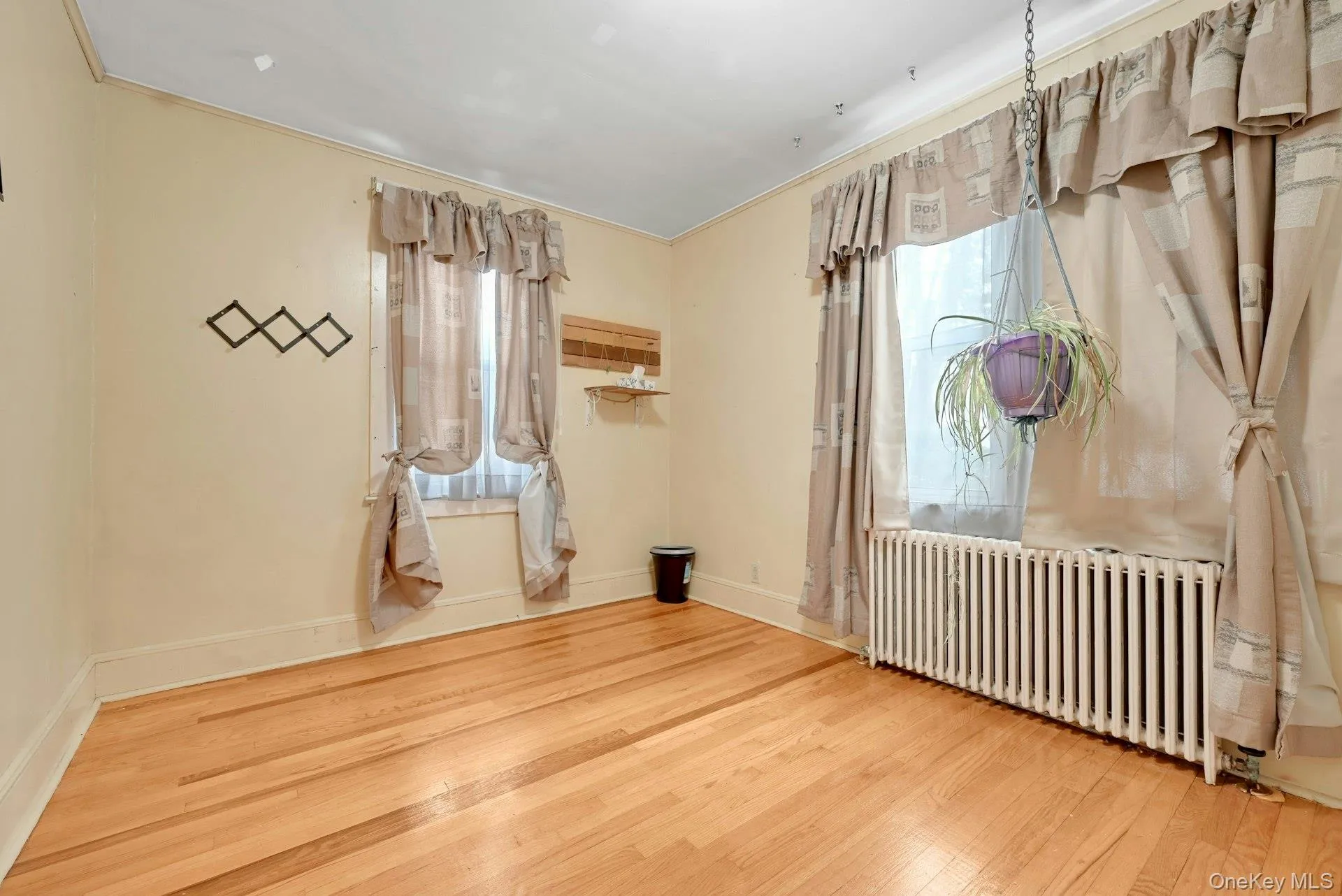 42 Williams Avenue, Ramapo, NY, 4 Bedrooms Bedrooms, 8 Rooms Rooms,1 BathroomBathrooms,Residential Lease,For Rent,Williams,0,957905 42 Williams Avenue, Ramapo, NY, 4 Bedrooms Bedrooms, 8 Rooms Rooms,1 BathroomBathrooms,Residential Lease,For Rent,Williams,0,957905