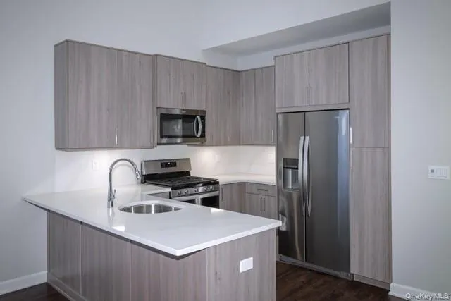 120 Sutton Court, Brookhaven, NY, 2 Bedrooms Bedrooms, 5 Rooms Rooms,2 BathroomsBathrooms,Residential Lease,For Rent,Sutton,0,957916 120 Sutton Court, Brookhaven, NY, 2 Bedrooms Bedrooms, 5 Rooms Rooms,2 BathroomsBathrooms,Residential Lease,For Rent,Sutton,0,957916