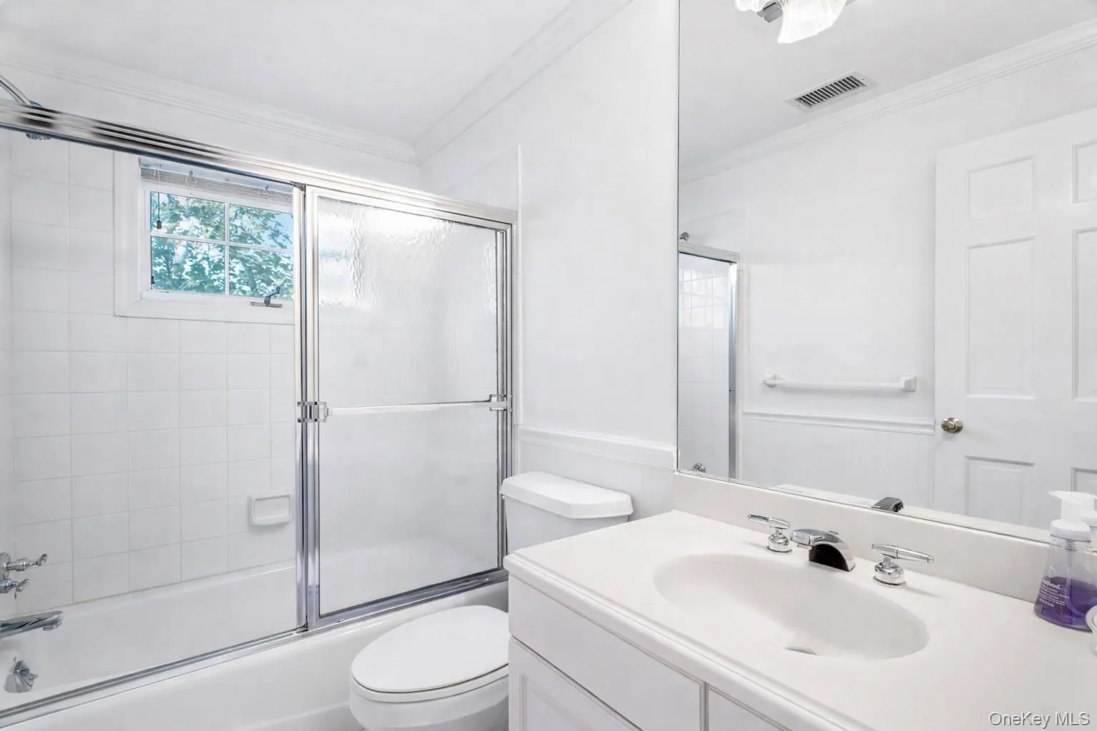 45 Quogue Street, Southampton, NY, 3 Bedrooms Bedrooms, 7 Rooms Rooms,2 BathroomsBathrooms,Residential Lease,For Rent,Quogue,0,957936 45 Quogue Street, Southampton, NY, 3 Bedrooms Bedrooms, 7 Rooms Rooms,2 BathroomsBathrooms,Residential Lease,For Rent,Quogue,0,957936