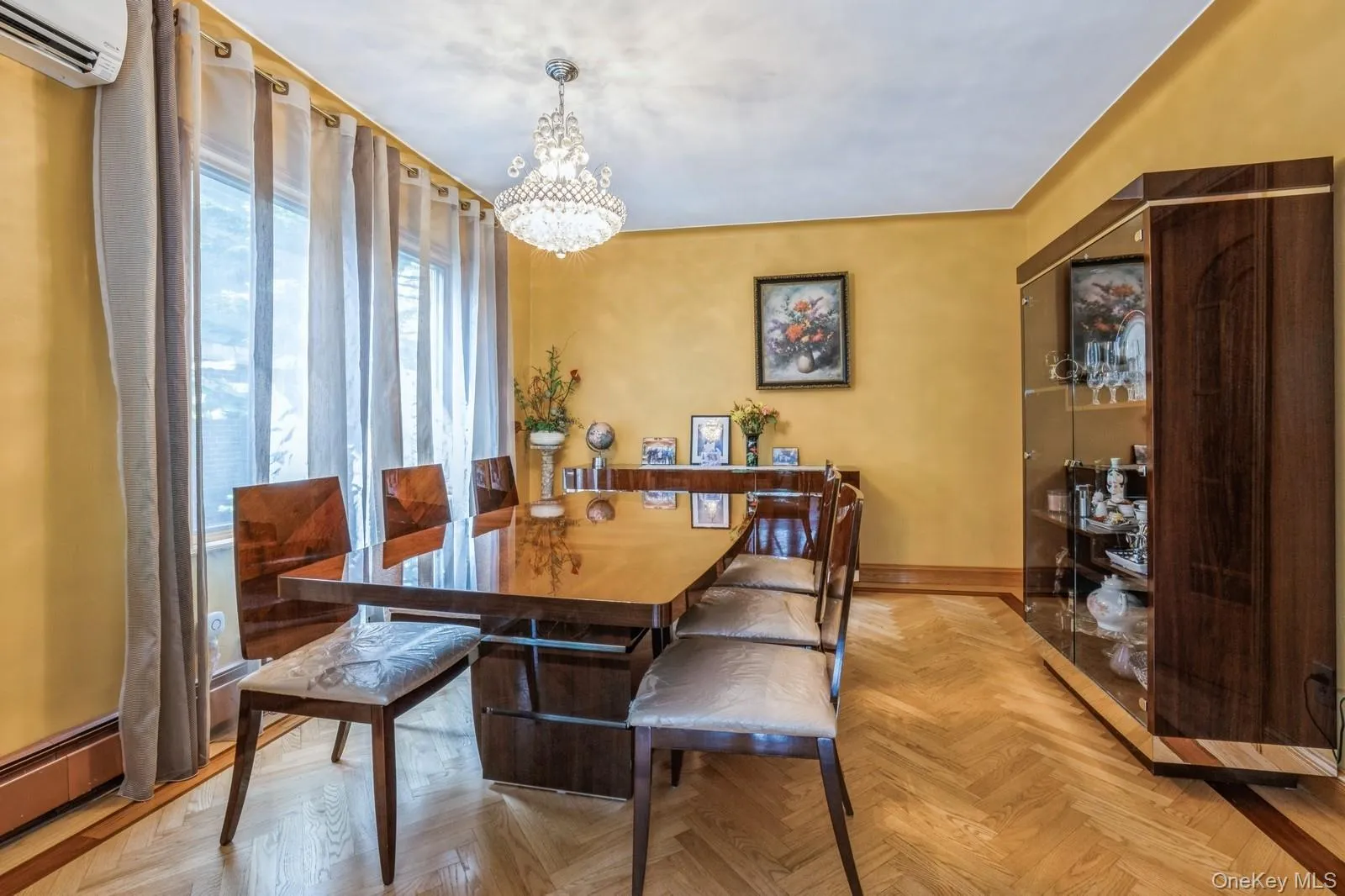 19615 Como Avenue, New York, NY, 4 Bedrooms Bedrooms, 9 Rooms Rooms,2 BathroomsBathrooms,Residential Lease,For Rent,Como,0,957963 19615 Como Avenue, New York, NY, 4 Bedrooms Bedrooms, 9 Rooms Rooms,2 BathroomsBathrooms,Residential Lease,For Rent,Como,0,957963