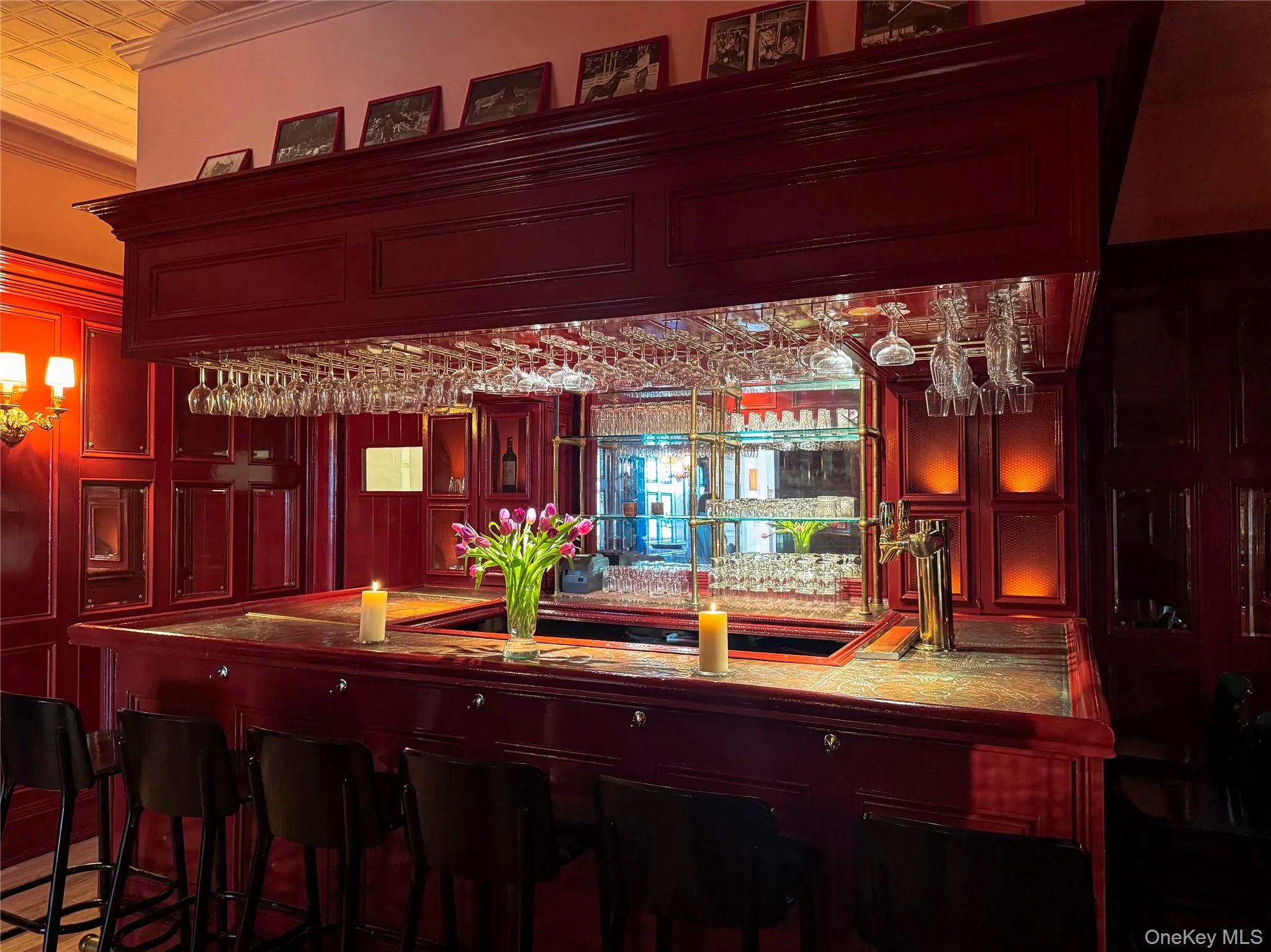 Bar Bar