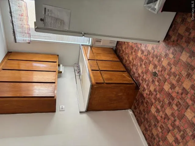 209-10 41 Avenue, New York, NY, 3 Rooms Rooms,1 BathroomBathrooms,Residential,For Rent,41,0,957975 209-10 41 Avenue, New York, NY, 3 Rooms Rooms,1 BathroomBathrooms,Residential,For Rent,41,0,957975