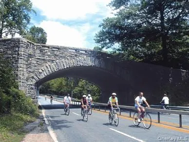 Enjoy seasonal Bicycle Sundays on the Bronx River Parkway. Enjoy seasonal Bicycle Sundays on the Bronx River Parkway.