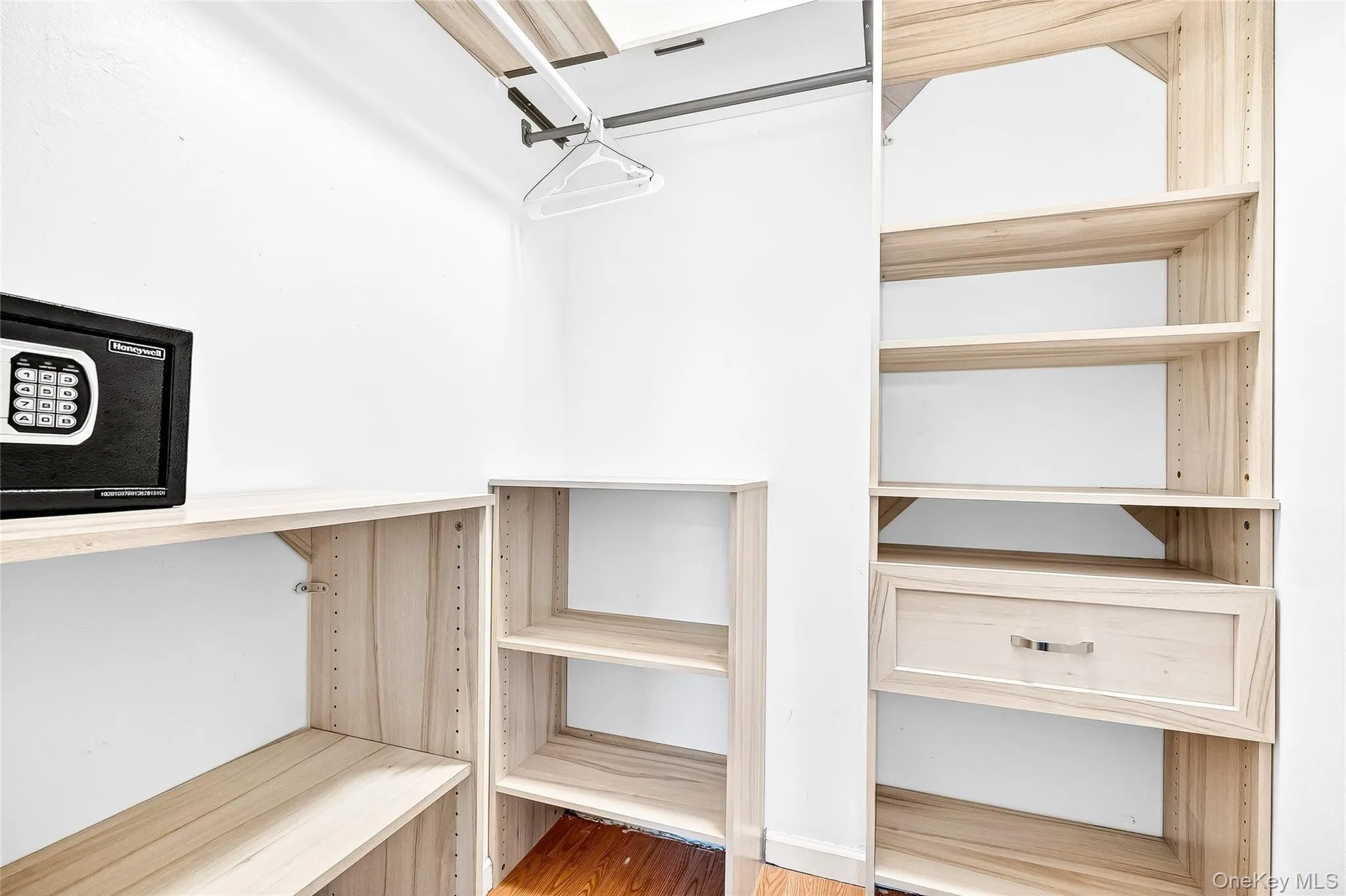 Closet primary bedroom Closet primary bedroom