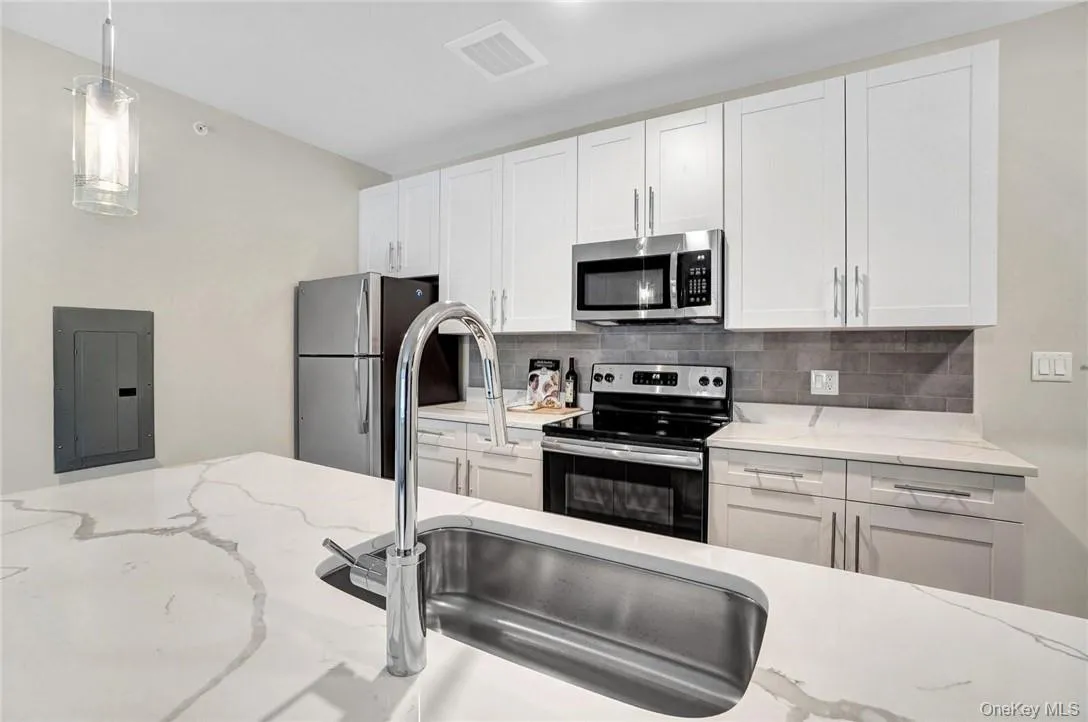 92 Blauvelt Way - The Sheldon, Ramapo, NY, 2 Bedrooms Bedrooms, 3 Rooms Rooms,2 BathroomsBathrooms,Residential Lease,For Rent,Blauvelt Way - The Sheldon,0,958110 92 Blauvelt Way - The Sheldon, Ramapo, NY, 2 Bedrooms Bedrooms, 3 Rooms Rooms,2 BathroomsBathrooms,Residential Lease,For Rent,Blauvelt Way - The Sheldon,0,958110