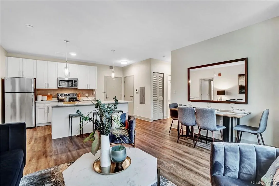 Wonderfully appointed units for easy carefree living Wonderfully appointed units for easy carefree living