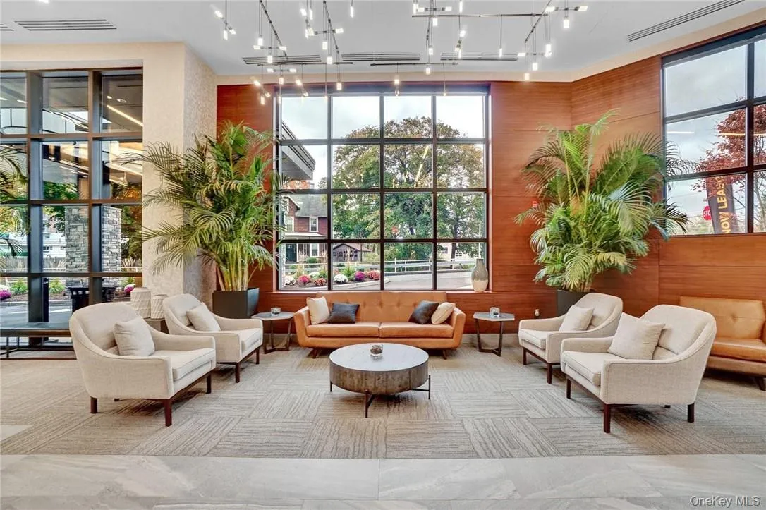 Beautiful sitting area for your guests to wait. Beautiful sitting area for your guests to wait.