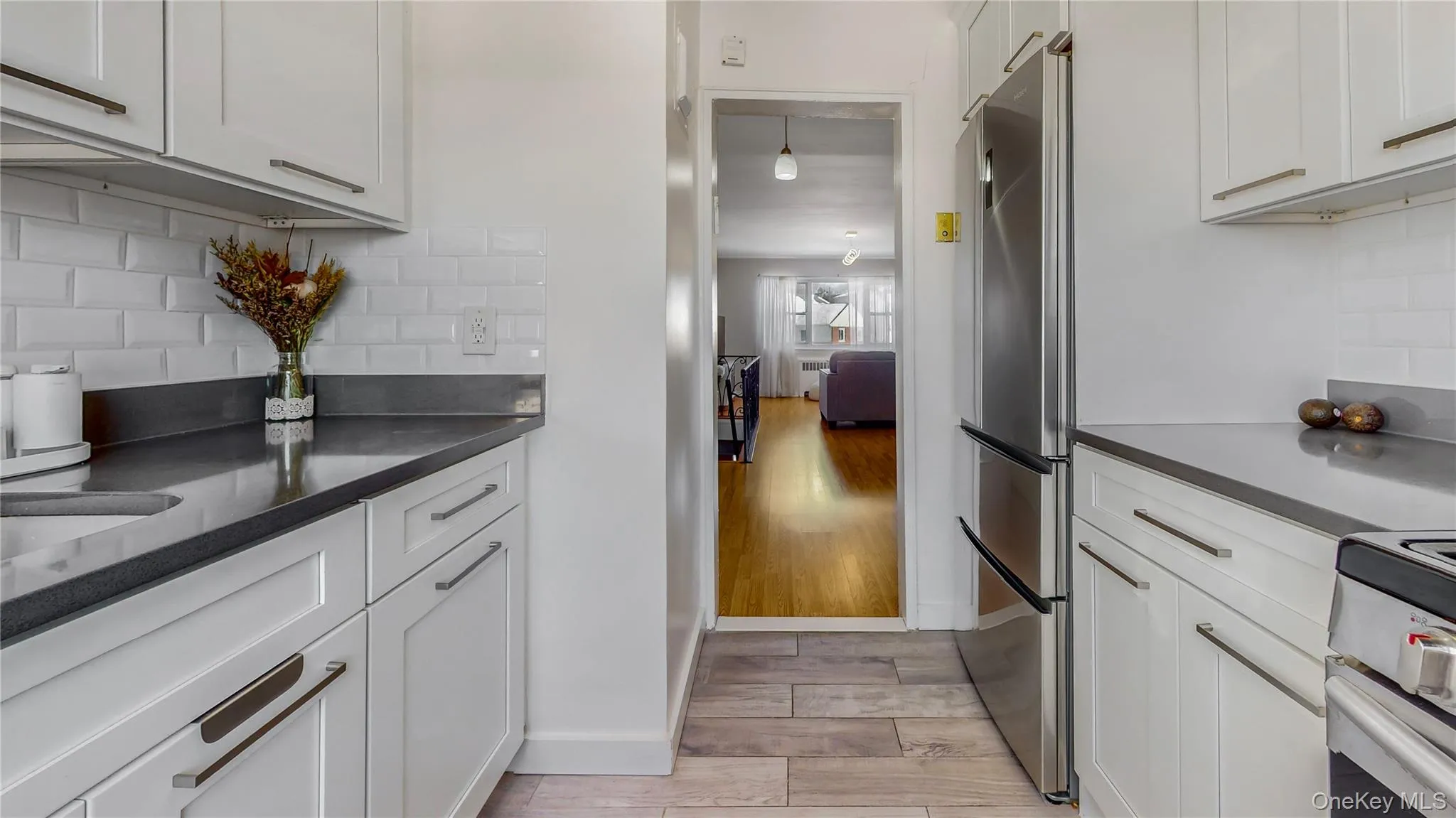 198-18 Pompeii Avenue, New York, NY, 1 Bedroom Bedrooms, 3 Rooms Rooms,1 BathroomBathrooms,Residential,For Rent,Pompeii,0,958135 198-18 Pompeii Avenue, New York, NY, 1 Bedroom Bedrooms, 3 Rooms Rooms,1 BathroomBathrooms,Residential,For Rent,Pompeii,0,958135