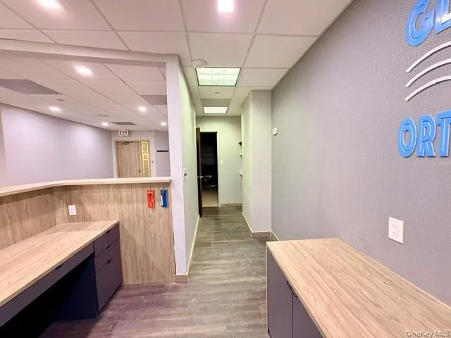 Reception/StorageLeading to HVAC/IT Reception/StorageLeading to HVAC/IT