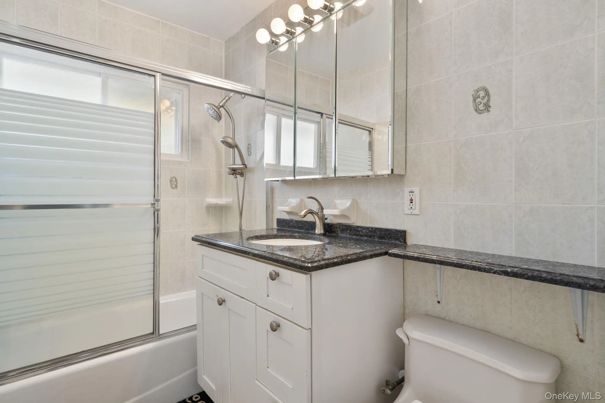 51 Shepherd Lane, Hempstead, NY, 5 Bedrooms Bedrooms, 7 Rooms Rooms,2 BathroomsBathrooms,Residential,For Rent,Shepherd,0,958248 51 Shepherd Lane, Hempstead, NY, 5 Bedrooms Bedrooms, 7 Rooms Rooms,2 BathroomsBathrooms,Residential,For Rent,Shepherd,0,958248