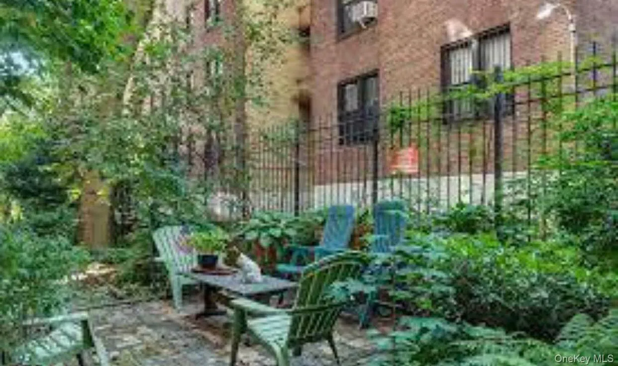 34-24 82nd. Street, New York, NY, 1 Bedroom Bedrooms, 3 Rooms Rooms,1 BathroomBathrooms,Residential,For Rent,82nd.,0,958249 34-24 82nd. Street, New York, NY, 1 Bedroom Bedrooms, 3 Rooms Rooms,1 BathroomBathrooms,Residential,For Rent,82nd.,0,958249