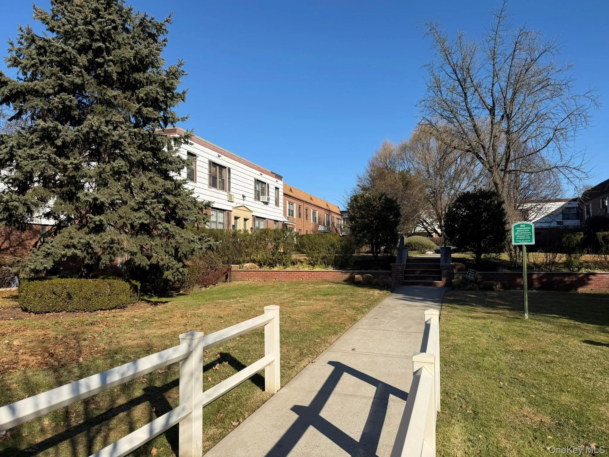 70-43 Park Drive East B, New York, NY, 2 Bedrooms Bedrooms, 3 Rooms Rooms,1 BathroomBathrooms,Residential Sale,For Rent,B,0,958250 70-43 Park Drive East B, New York, NY, 2 Bedrooms Bedrooms, 3 Rooms Rooms,1 BathroomBathrooms,Residential Sale,For Rent,B,0,958250