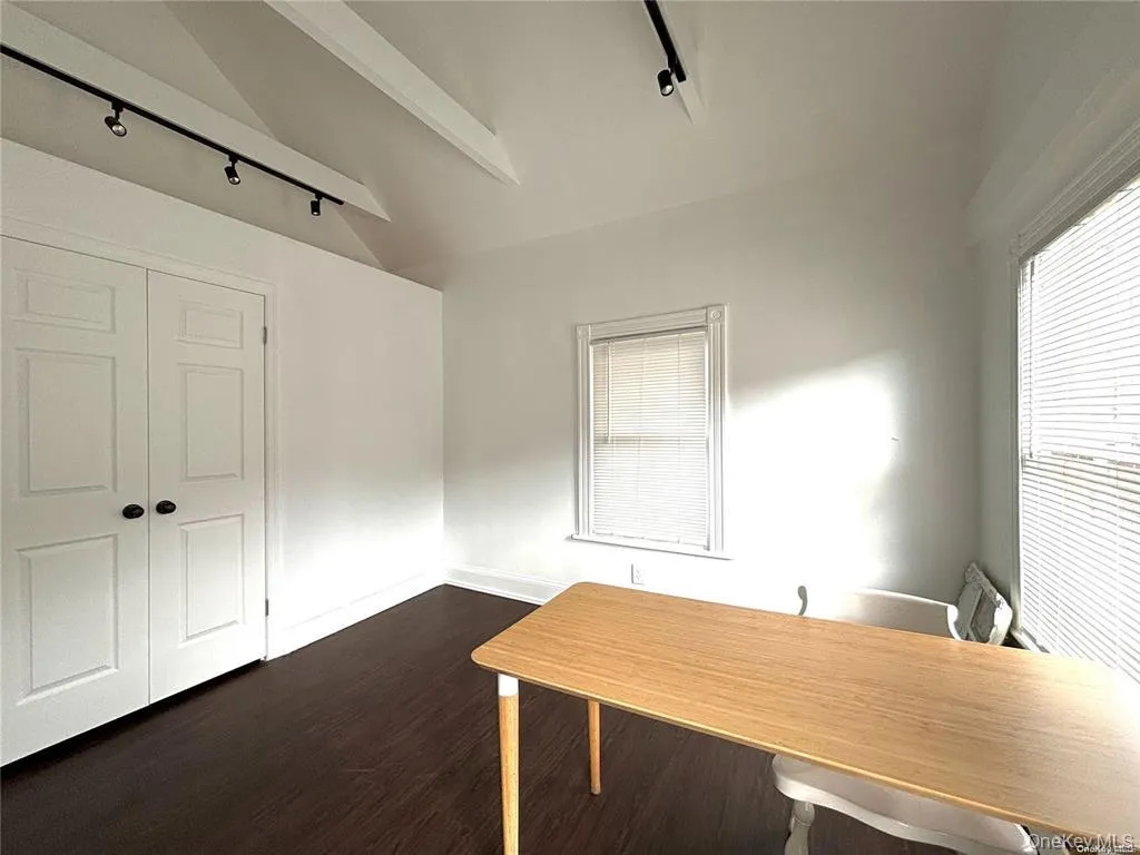 1433 Old Northern Boulevard, North Hempstead, NY, 6 Bedrooms Bedrooms, 6 Rooms Rooms,2 BathroomsBathrooms,Residential Lease,For Rent,Old Northern,0,958262 1433 Old Northern Boulevard, North Hempstead, NY, 6 Bedrooms Bedrooms, 6 Rooms Rooms,2 BathroomsBathrooms,Residential Lease,For Rent,Old Northern,0,958262