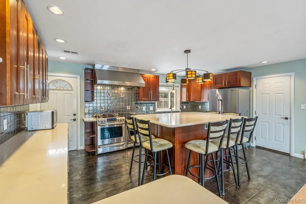 1 Virginia Road, Oyster Bay, NY, 3 Bedrooms Bedrooms, 7 Rooms Rooms,1 BathroomBathrooms,Residential Lease,For Rent,Virginia,0,958273 1 Virginia Road, Oyster Bay, NY, 3 Bedrooms Bedrooms, 7 Rooms Rooms,1 BathroomBathrooms,Residential Lease,For Rent,Virginia,0,958273