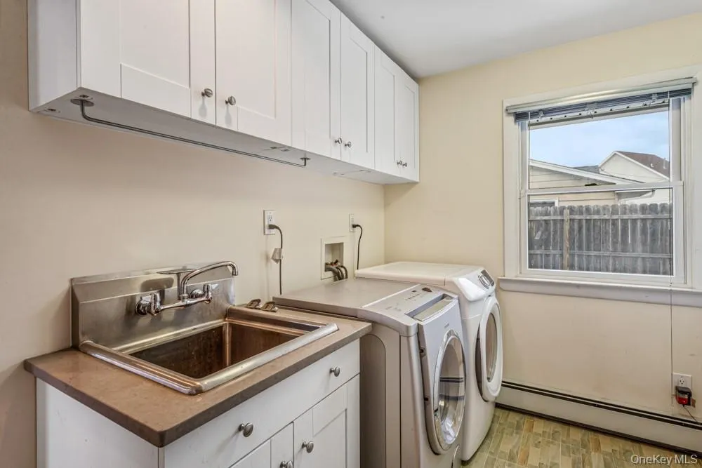 1 Virginia Road, Oyster Bay, NY, 3 Bedrooms Bedrooms, 7 Rooms Rooms,1 BathroomBathrooms,Residential Lease,For Rent,Virginia,0,958273 1 Virginia Road, Oyster Bay, NY, 3 Bedrooms Bedrooms, 7 Rooms Rooms,1 BathroomBathrooms,Residential Lease,For Rent,Virginia,0,958273