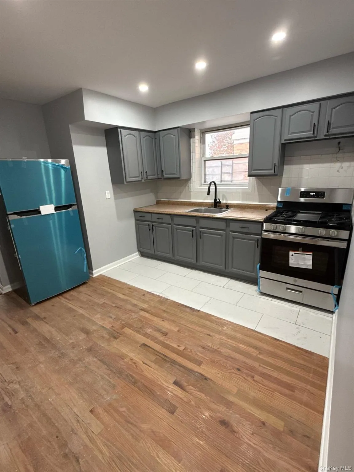 841 216th Street, New York, NY, 3 Bedrooms Bedrooms, 5 Rooms Rooms,1 BathroomBathrooms,Residential Lease,For Rent,216th,0,958287 841 216th Street, New York, NY, 3 Bedrooms Bedrooms, 5 Rooms Rooms,1 BathroomBathrooms,Residential Lease,For Rent,216th,0,958287