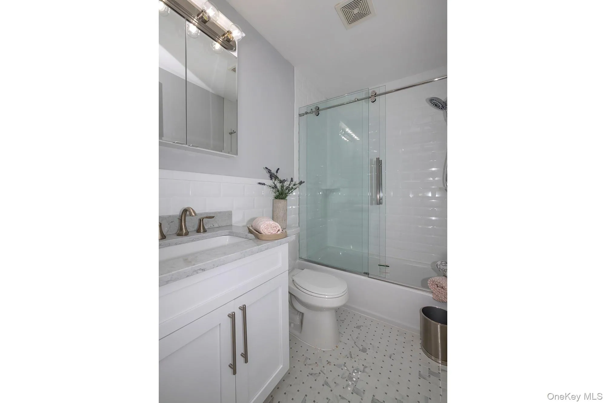 344 Cassa Loop, Brookhaven, NY, 2 Bedrooms Bedrooms, 6 Rooms Rooms,2 BathroomsBathrooms,Residential Lease,For Rent,Cassa,0,958294 344 Cassa Loop, Brookhaven, NY, 2 Bedrooms Bedrooms, 6 Rooms Rooms,2 BathroomsBathrooms,Residential Lease,For Rent,Cassa,0,958294