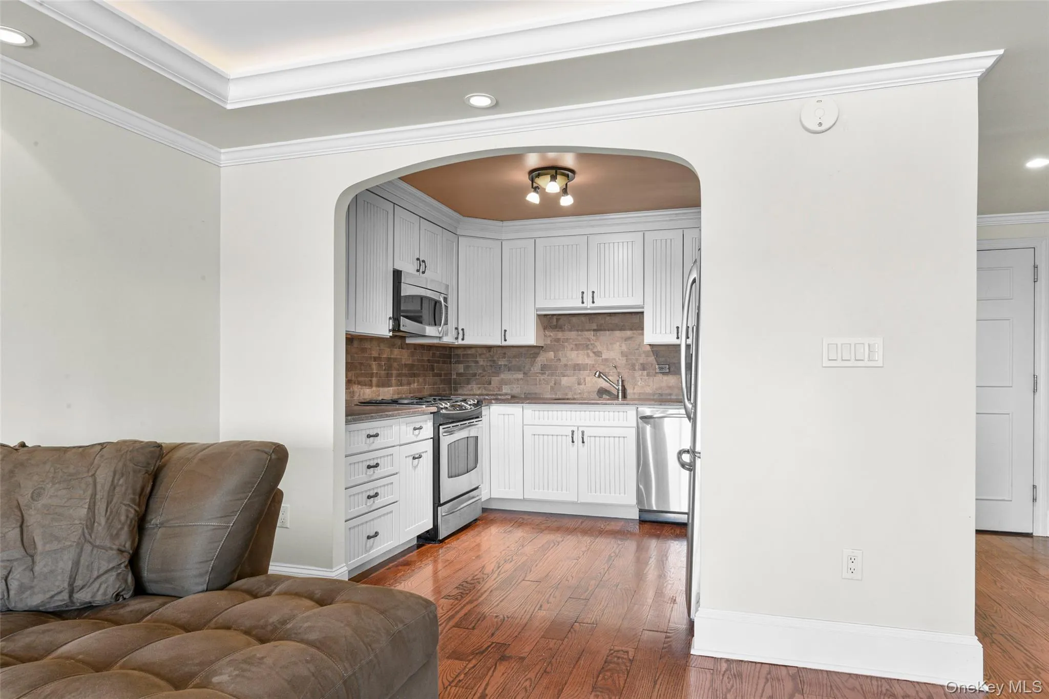 701 Pelham Road, New Rochelle, NY, 1 Bedroom Bedrooms, 3 Rooms Rooms,1 BathroomBathrooms,Residential,For Rent,Pelham,0,958313 701 Pelham Road, New Rochelle, NY, 1 Bedroom Bedrooms, 3 Rooms Rooms,1 BathroomBathrooms,Residential,For Rent,Pelham,0,958313