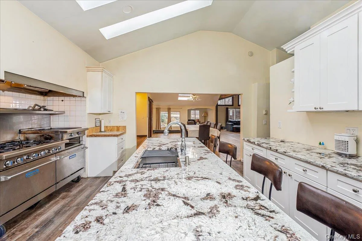 584 Milltown Road, Southeast, NY, 10 Bedrooms Bedrooms, 21 Rooms Rooms,6 BathroomsBathrooms,Residential,For Rent,Milltown,0,958315 584 Milltown Road, Southeast, NY, 10 Bedrooms Bedrooms, 21 Rooms Rooms,6 BathroomsBathrooms,Residential,For Rent,Milltown,0,958315