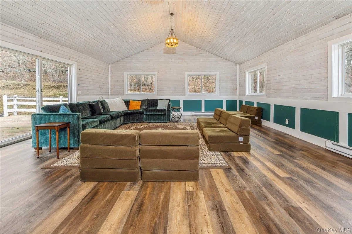 584 Milltown Road, Southeast, NY, 10 Bedrooms Bedrooms, 21 Rooms Rooms,6 BathroomsBathrooms,Residential,For Rent,Milltown,0,958315 584 Milltown Road, Southeast, NY, 10 Bedrooms Bedrooms, 21 Rooms Rooms,6 BathroomsBathrooms,Residential,For Rent,Milltown,0,958315