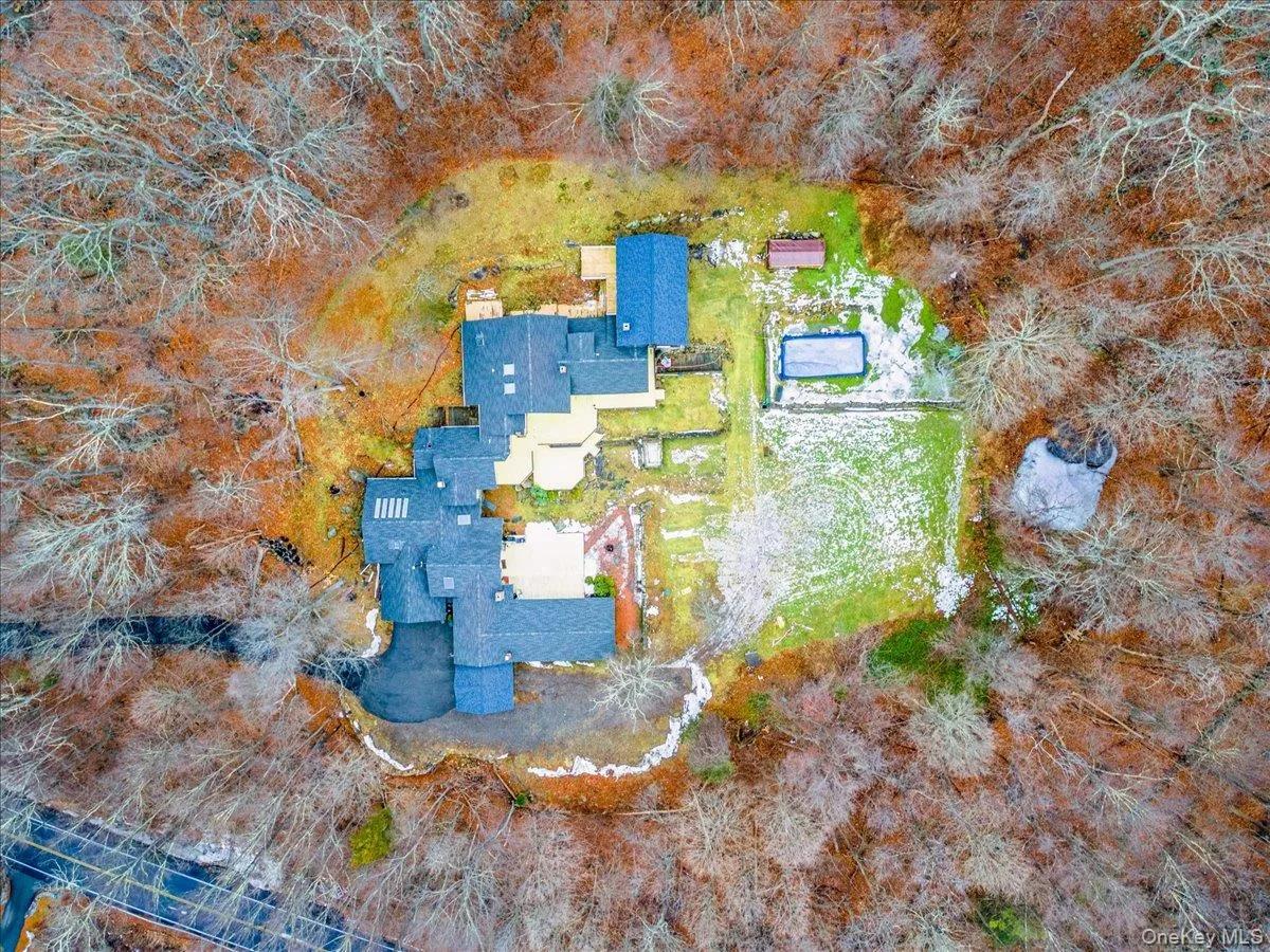 584 Milltown Road, Southeast, NY, 10 Bedrooms Bedrooms, 21 Rooms Rooms,6 BathroomsBathrooms,Residential,For Rent,Milltown,0,958315 584 Milltown Road, Southeast, NY, 10 Bedrooms Bedrooms, 21 Rooms Rooms,6 BathroomsBathrooms,Residential,For Rent,Milltown,0,958315