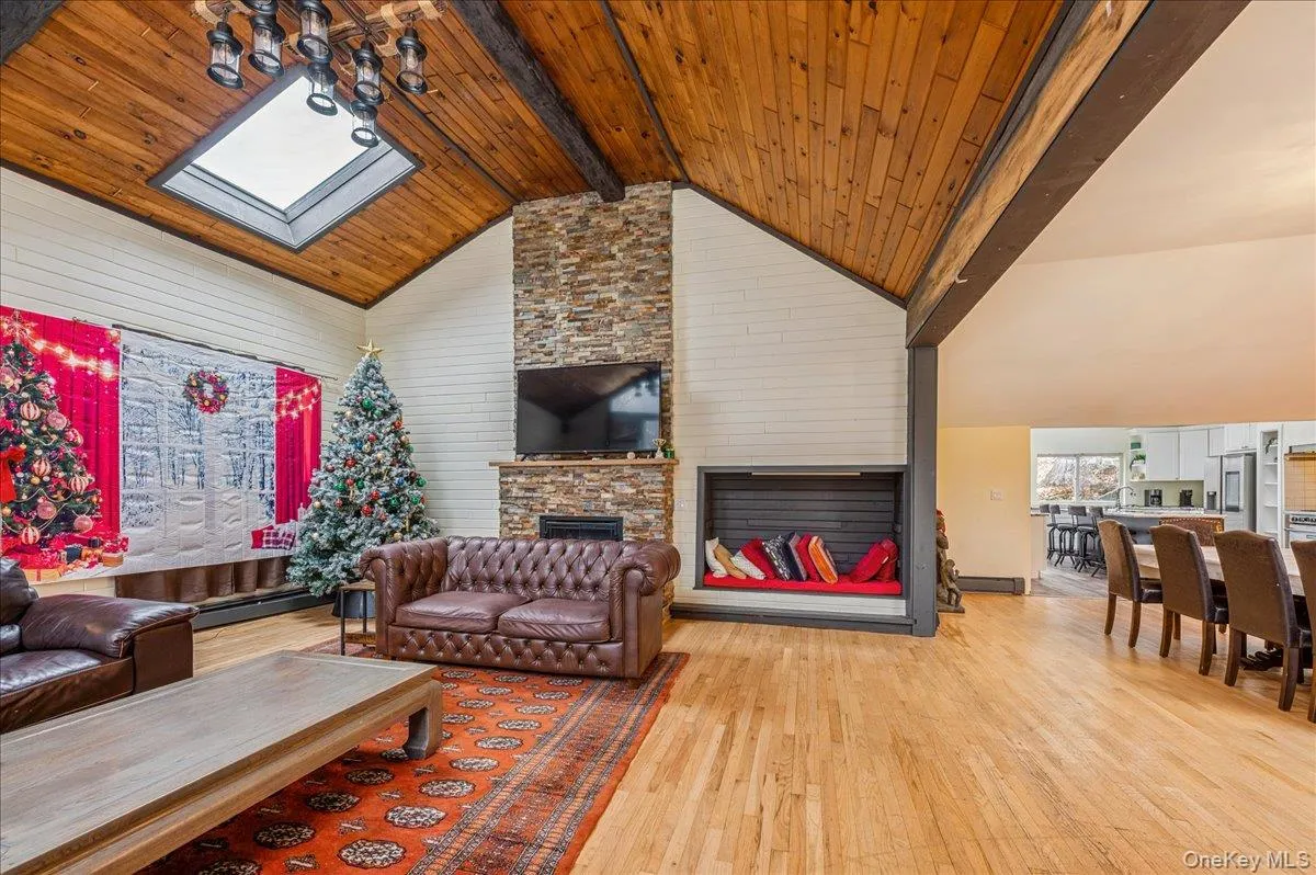 584 Milltown Road, Southeast, NY, 10 Bedrooms Bedrooms, 21 Rooms Rooms,6 BathroomsBathrooms,Residential,For Rent,Milltown,0,958315 584 Milltown Road, Southeast, NY, 10 Bedrooms Bedrooms, 21 Rooms Rooms,6 BathroomsBathrooms,Residential,For Rent,Milltown,0,958315