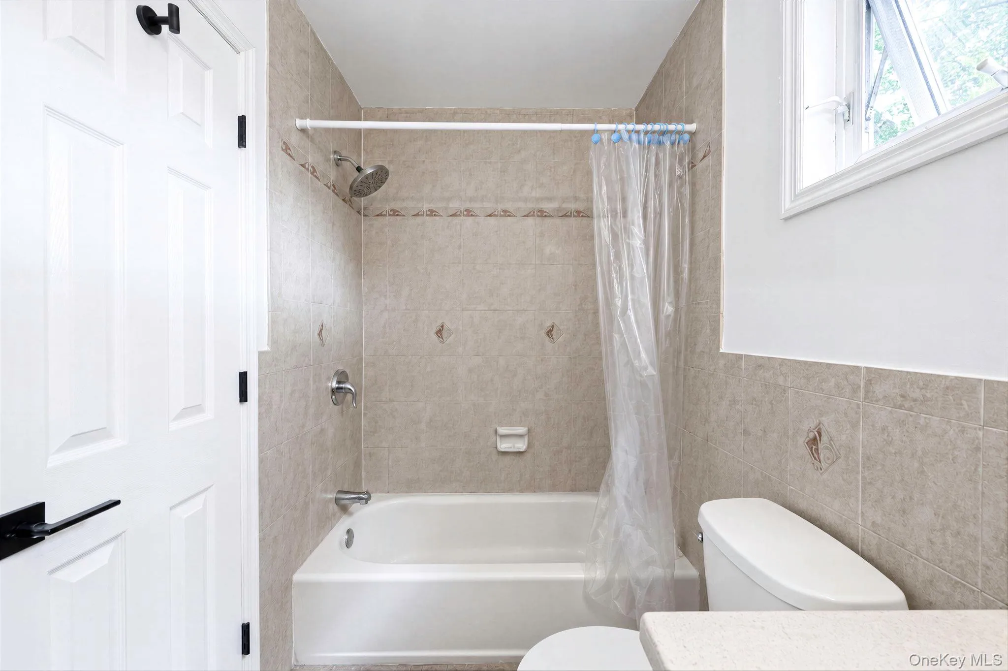 131 Alhambra Avenue, Babylon, NY, 3 Bedrooms Bedrooms, 6 Rooms Rooms,2 BathroomsBathrooms,Residential,For Rent,Alhambra,0,958357 131 Alhambra Avenue, Babylon, NY, 3 Bedrooms Bedrooms, 6 Rooms Rooms,2 BathroomsBathrooms,Residential,For Rent,Alhambra,0,958357