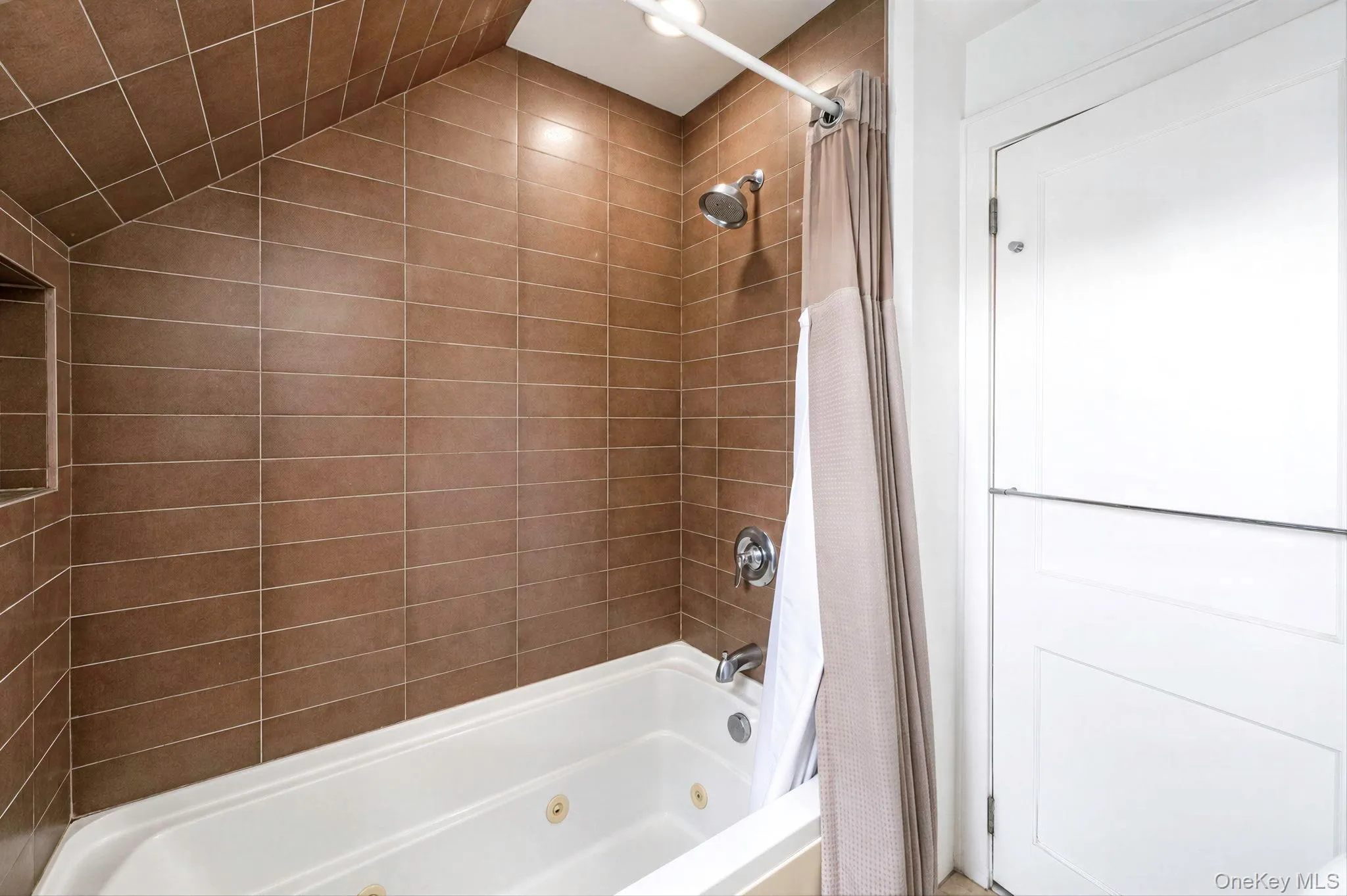131 Alhambra Avenue, Babylon, NY, 3 Bedrooms Bedrooms, 6 Rooms Rooms,2 BathroomsBathrooms,Residential,For Rent,Alhambra,0,958357 131 Alhambra Avenue, Babylon, NY, 3 Bedrooms Bedrooms, 6 Rooms Rooms,2 BathroomsBathrooms,Residential,For Rent,Alhambra,0,958357