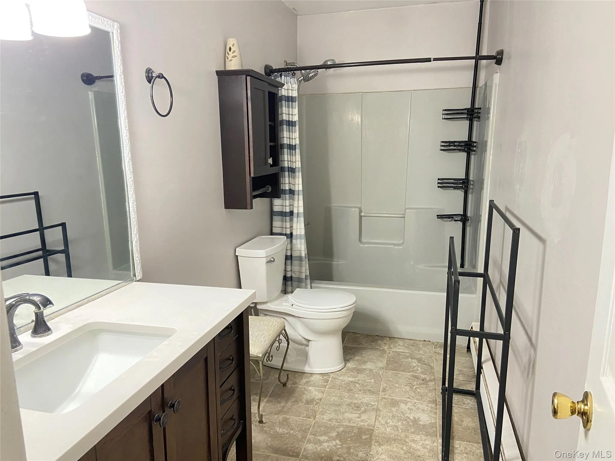 Full bath on second floor Full bath on second floor