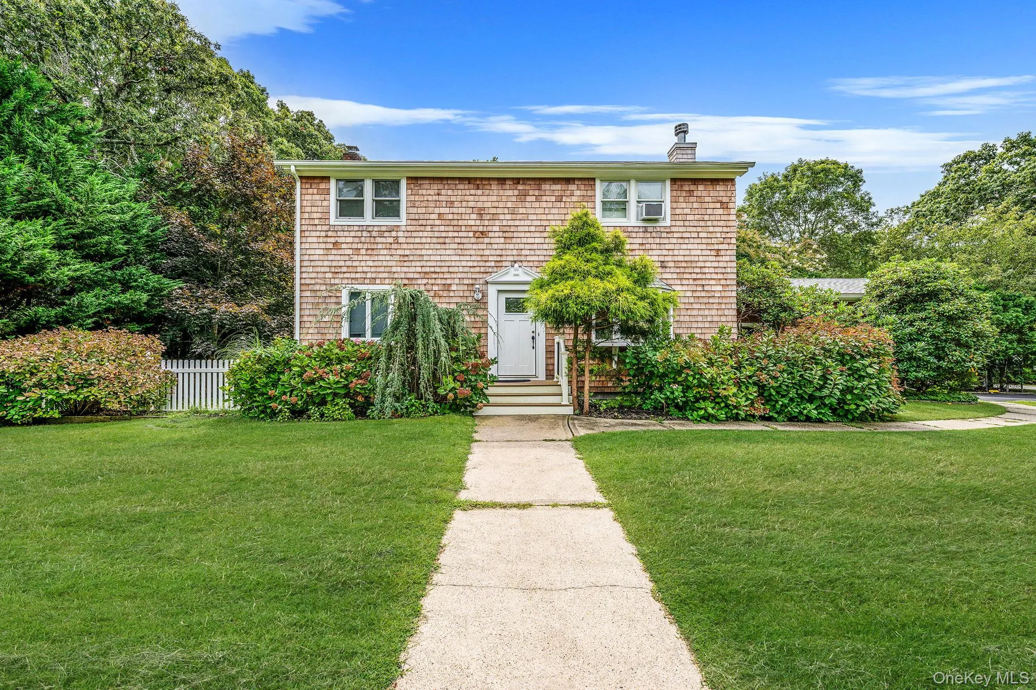 19 Pine Tree Lane, Southampton, NY, 6 Bedrooms Bedrooms, 14 Rooms Rooms,5 BathroomsBathrooms,Residential Lease,For Rent,Pine Tree,0,958367 19 Pine Tree Lane, Southampton, NY, 6 Bedrooms Bedrooms, 14 Rooms Rooms,5 BathroomsBathrooms,Residential Lease,For Rent,Pine Tree,0,958367