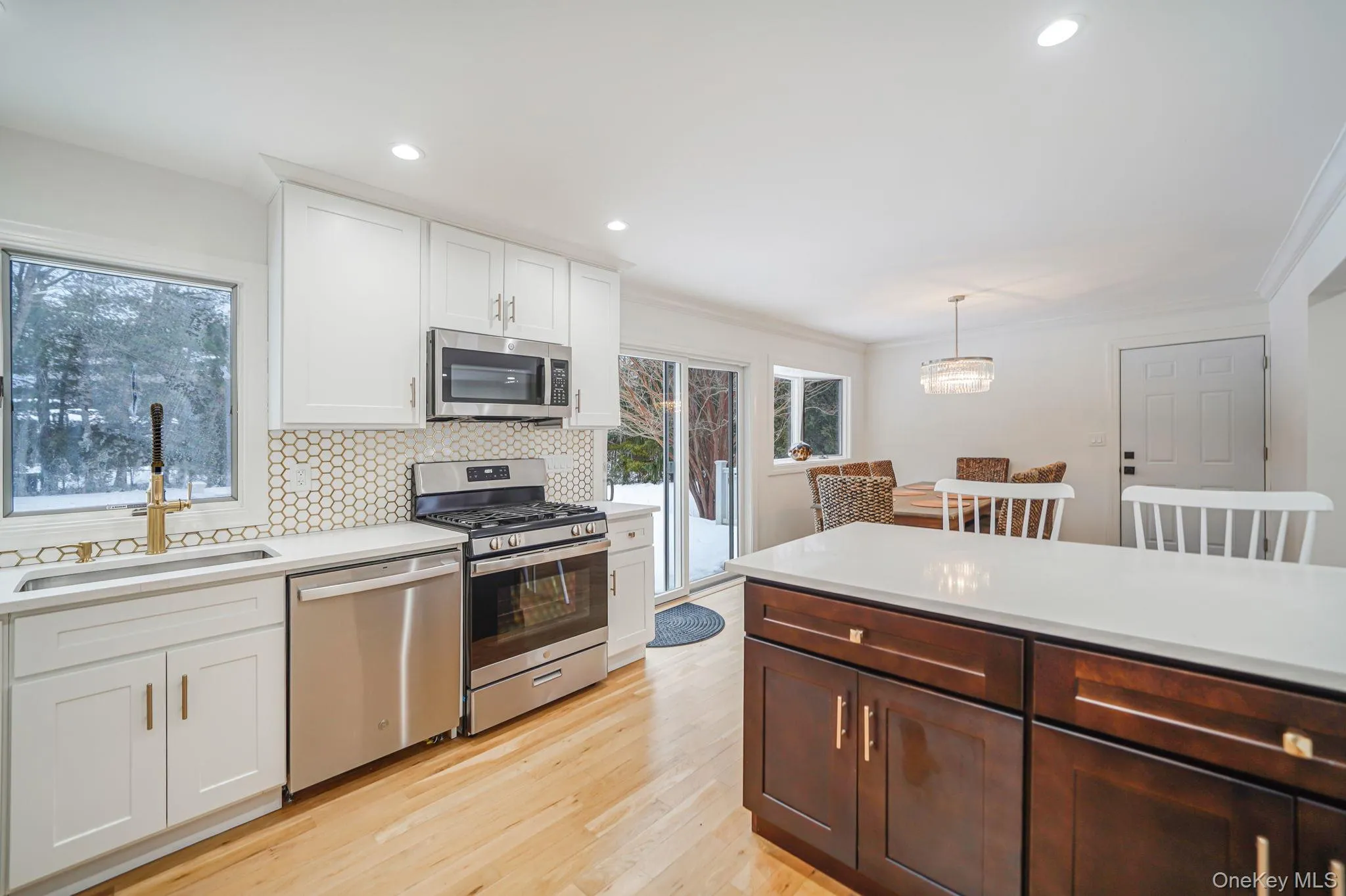 19 Pine Tree Lane, Southampton, NY, 6 Bedrooms Bedrooms, 14 Rooms Rooms,5 BathroomsBathrooms,Residential Lease,For Rent,Pine Tree,0,958367 19 Pine Tree Lane, Southampton, NY, 6 Bedrooms Bedrooms, 14 Rooms Rooms,5 BathroomsBathrooms,Residential Lease,For Rent,Pine Tree,0,958367