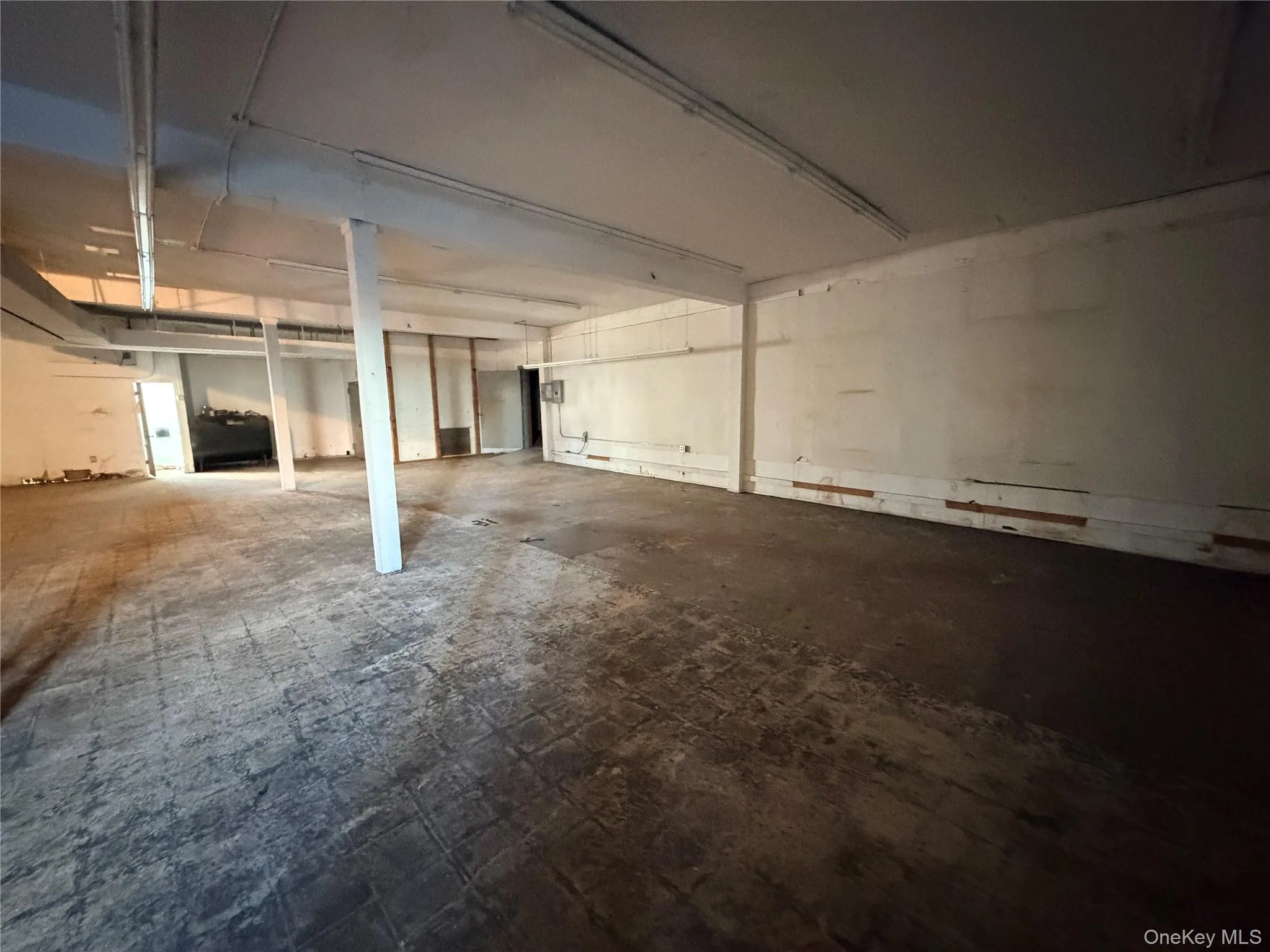 218 Front Street, Hempstead, NY, ,Commercial Lease,For Rent,Front,0,958409 218 Front Street, Hempstead, NY, ,Commercial Lease,For Rent,Front,0,958409