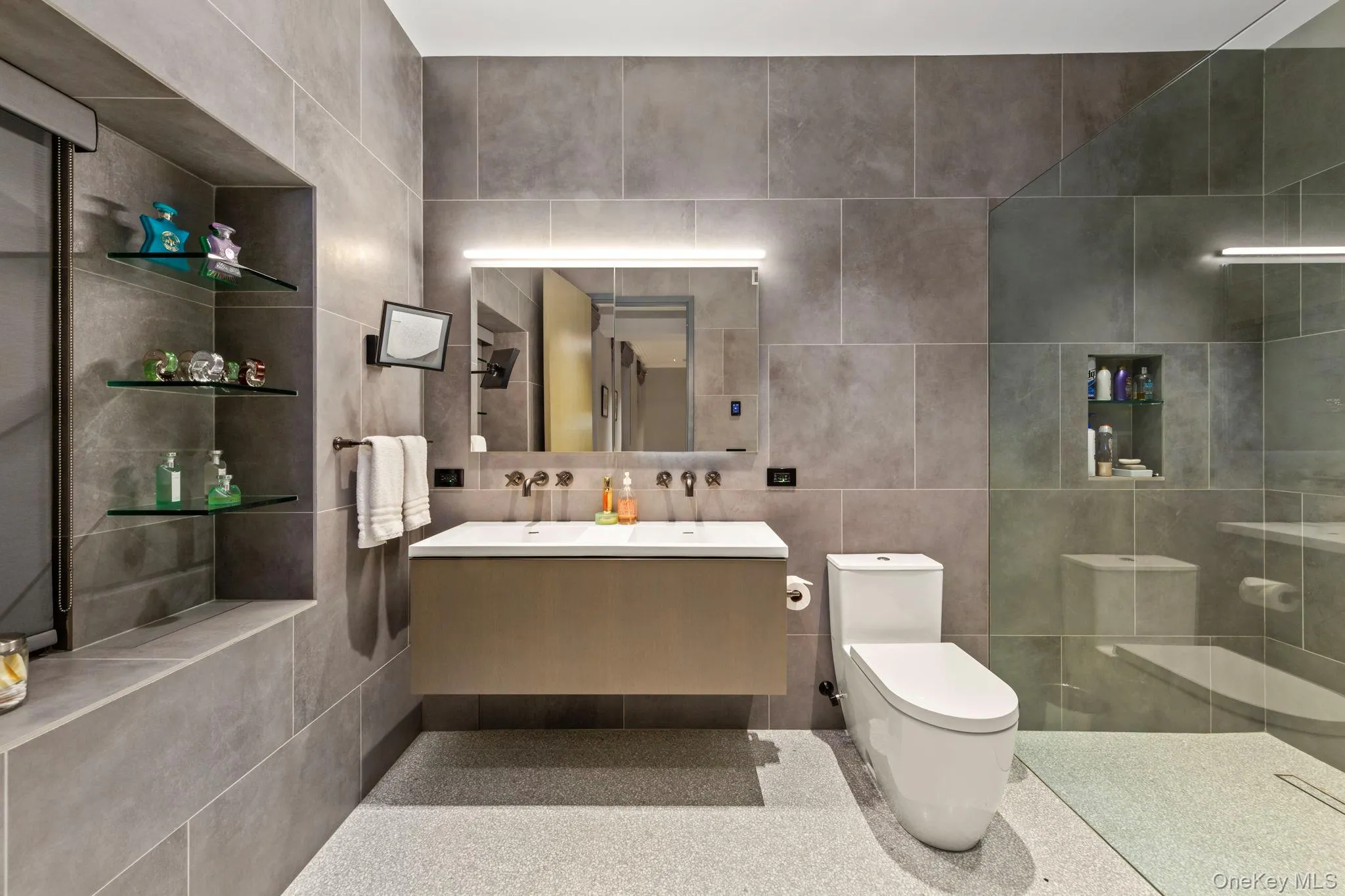 500 Greenwich Street, New York, NY, 3 Bedrooms Bedrooms, 8 Rooms Rooms,4 BathroomsBathrooms,Residential Lease,For Rent,Greenwich,0,958411 500 Greenwich Street, New York, NY, 3 Bedrooms Bedrooms, 8 Rooms Rooms,4 BathroomsBathrooms,Residential Lease,For Rent,Greenwich,0,958411