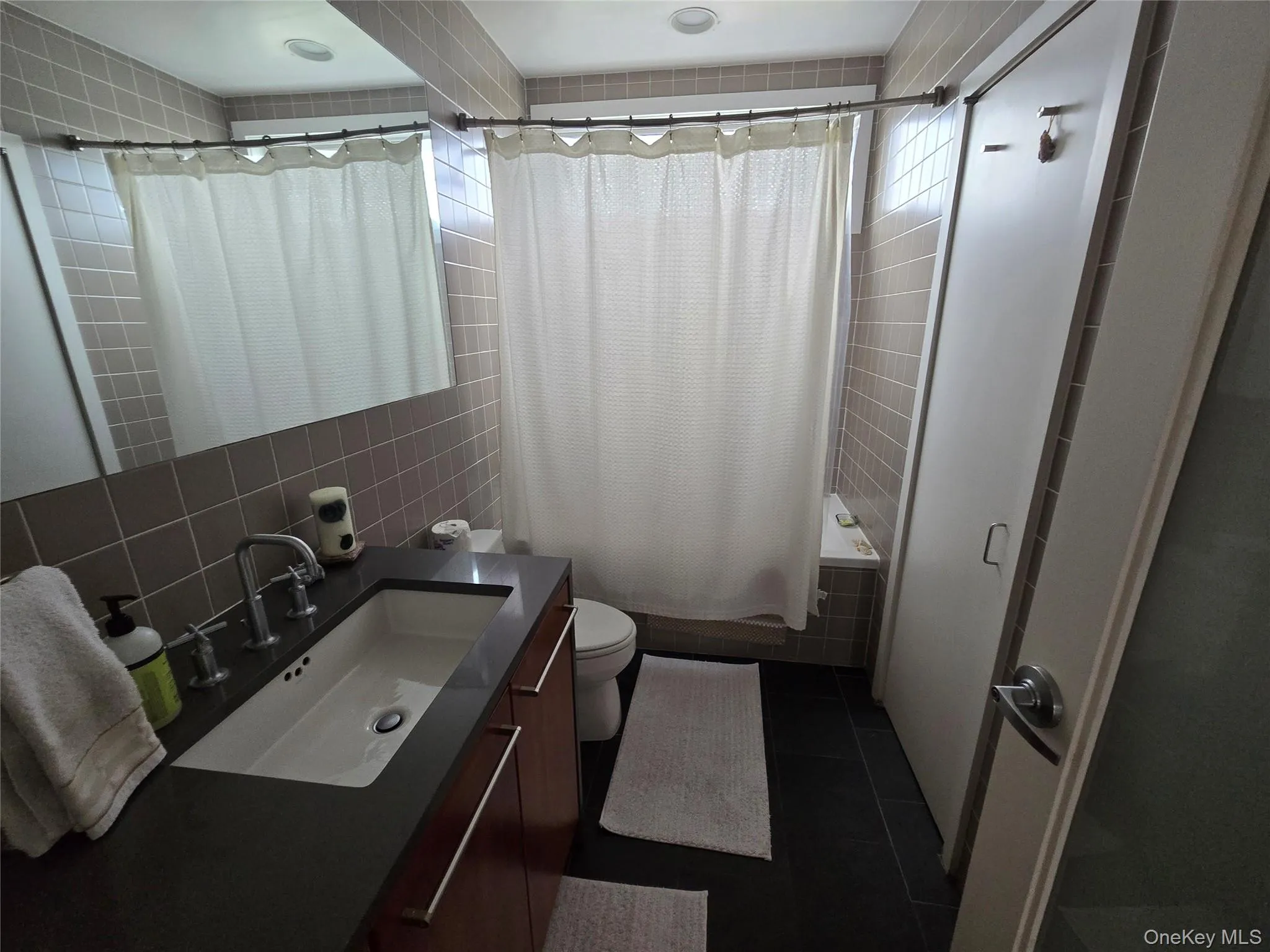 100 Nantwick Street, Hempstead, NY, 5 Bedrooms Bedrooms, 8 Rooms Rooms,3 BathroomsBathrooms,Residential Lease,For Rent,Nantwick,0,958429 100 Nantwick Street, Hempstead, NY, 5 Bedrooms Bedrooms, 8 Rooms Rooms,3 BathroomsBathrooms,Residential Lease,For Rent,Nantwick,0,958429