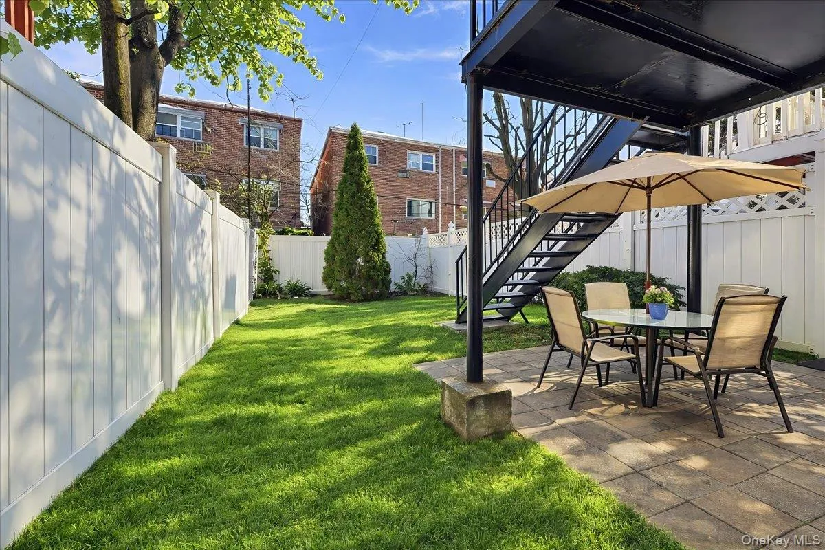 4158 Baychester Avenue, New York, NY, 3 Bedrooms Bedrooms, 8 Rooms Rooms,2 BathroomsBathrooms,Residential,For Rent,Baychester,0,958454 4158 Baychester Avenue, New York, NY, 3 Bedrooms Bedrooms, 8 Rooms Rooms,2 BathroomsBathrooms,Residential,For Rent,Baychester,0,958454